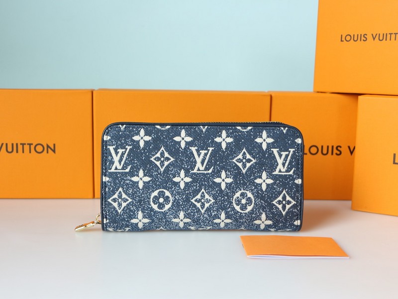 Louis Vuitton　ルイ ヴィトン　ジッピー ウォレット　LVモノグラムジャガード　デニム長財布　選べる2色/入手困難