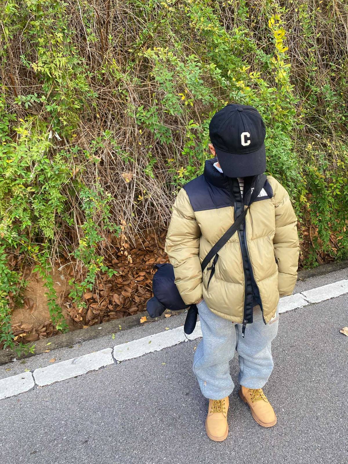 男の子 キッズ ダウン パーカー ロンT 無地 ブラック ホワイト ピンク 秋冬 フードなし ファッション 通園 通学 - 画像 7