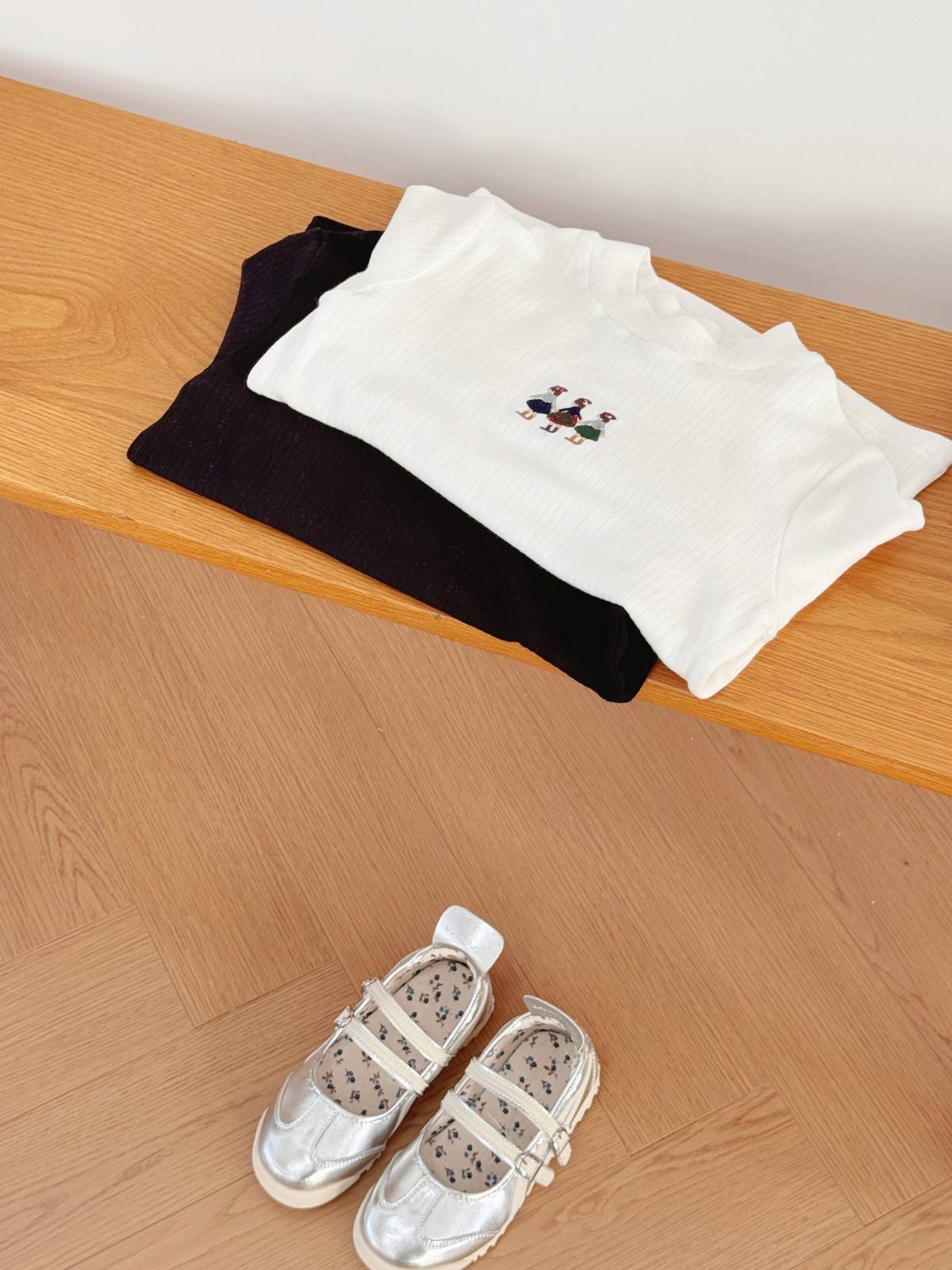 子供服 ロンT 秋冬厚手 290g 刺繍 無地 コットン 長袖 Tシャツ 通園 通学 保育園 普段着 女の子 男の子 ホワイト ブラック - 画像 6