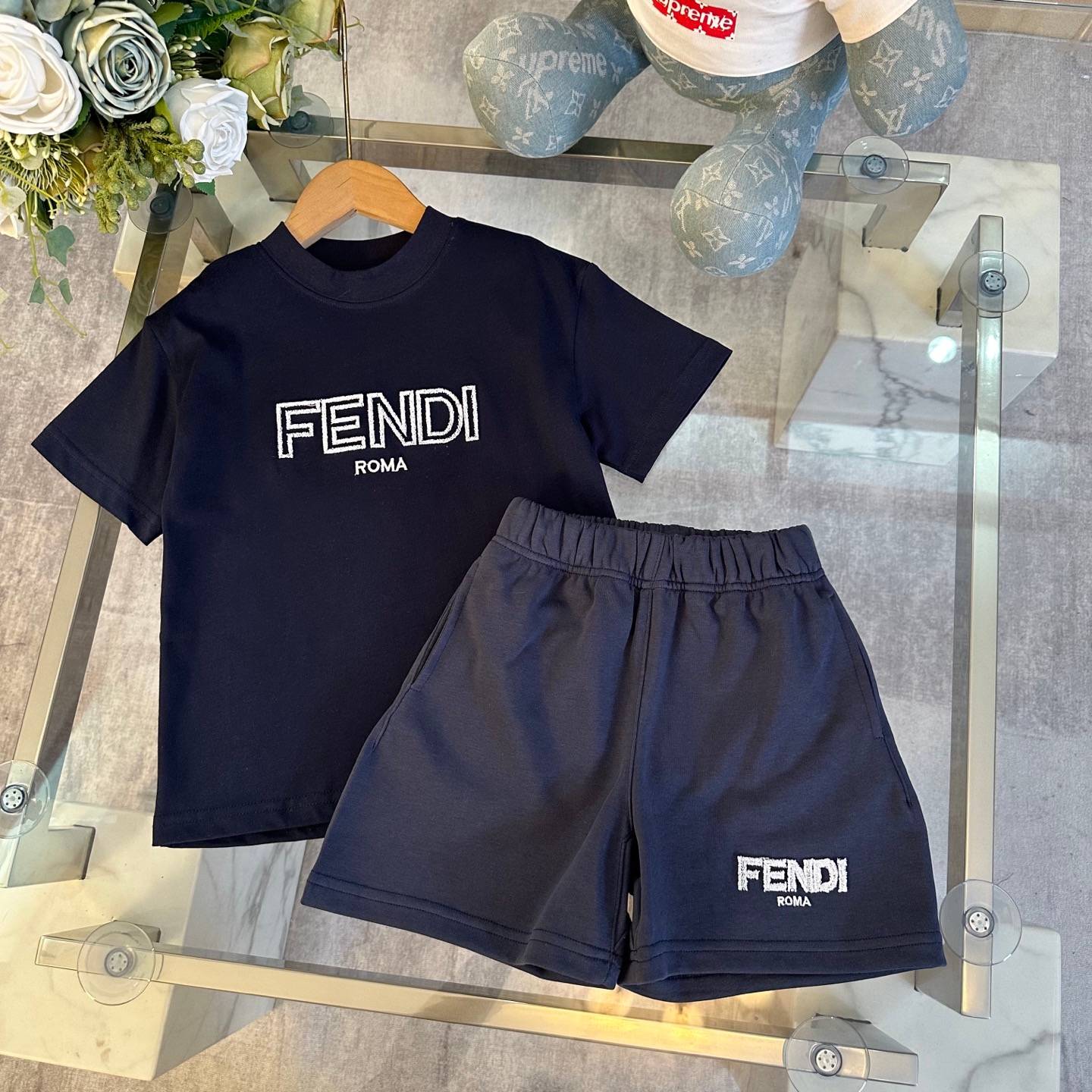 キッズ フェンディ ロンT セットアップ ショートパンツ ブラック デイリー