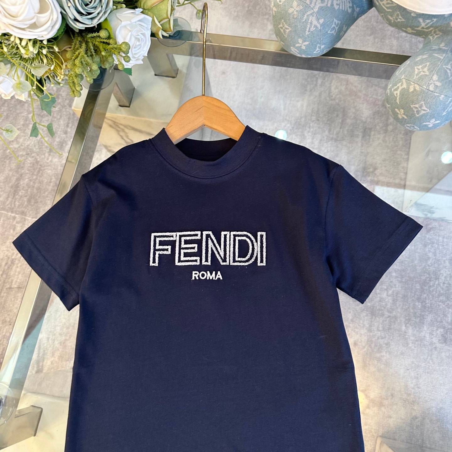 キッズ フェンディ ロンT セットアップ ショートパンツ ブラック デイリー - 画像 4