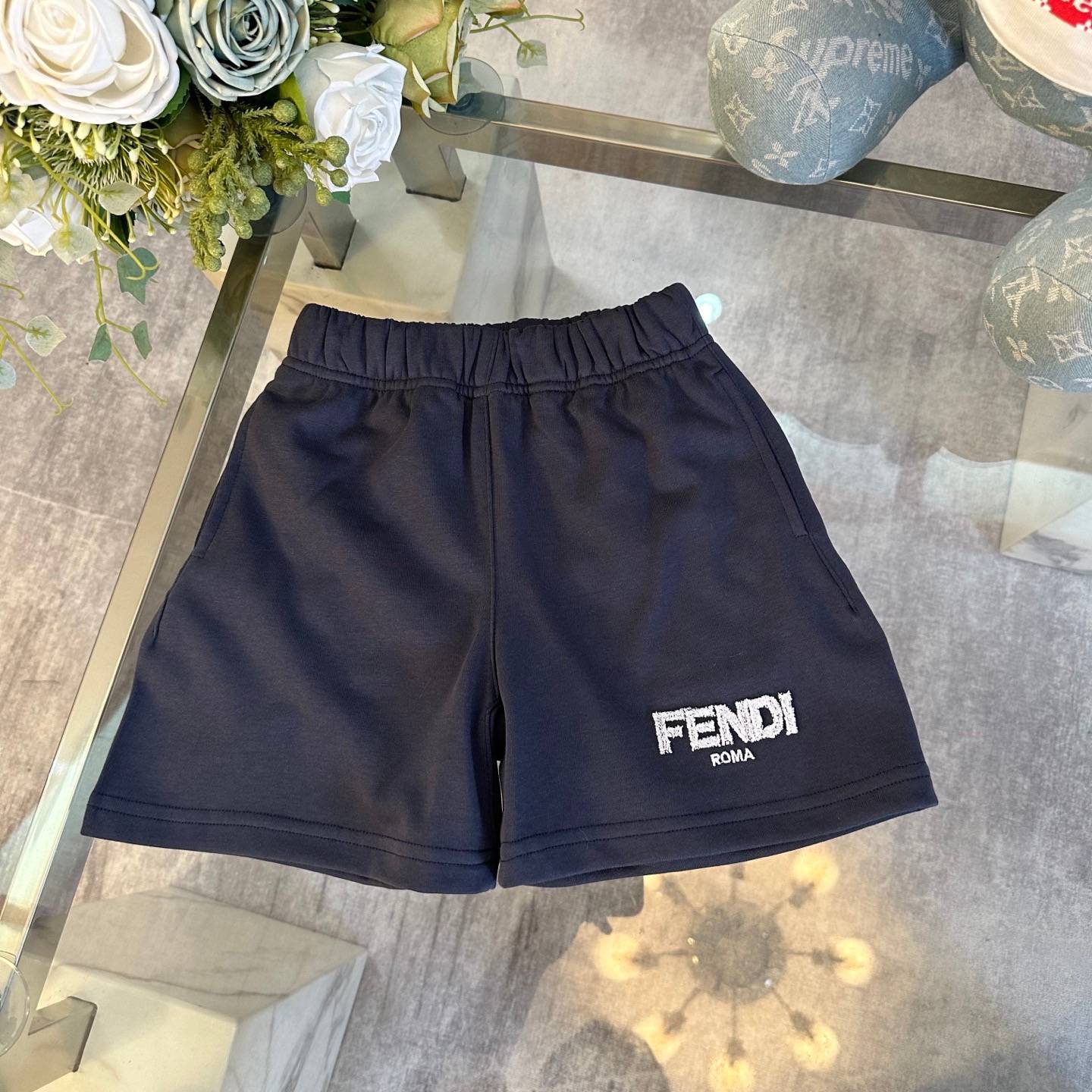 キッズ フェンディ ロンT セットアップ ショートパンツ ブラック デイリー - 画像 7