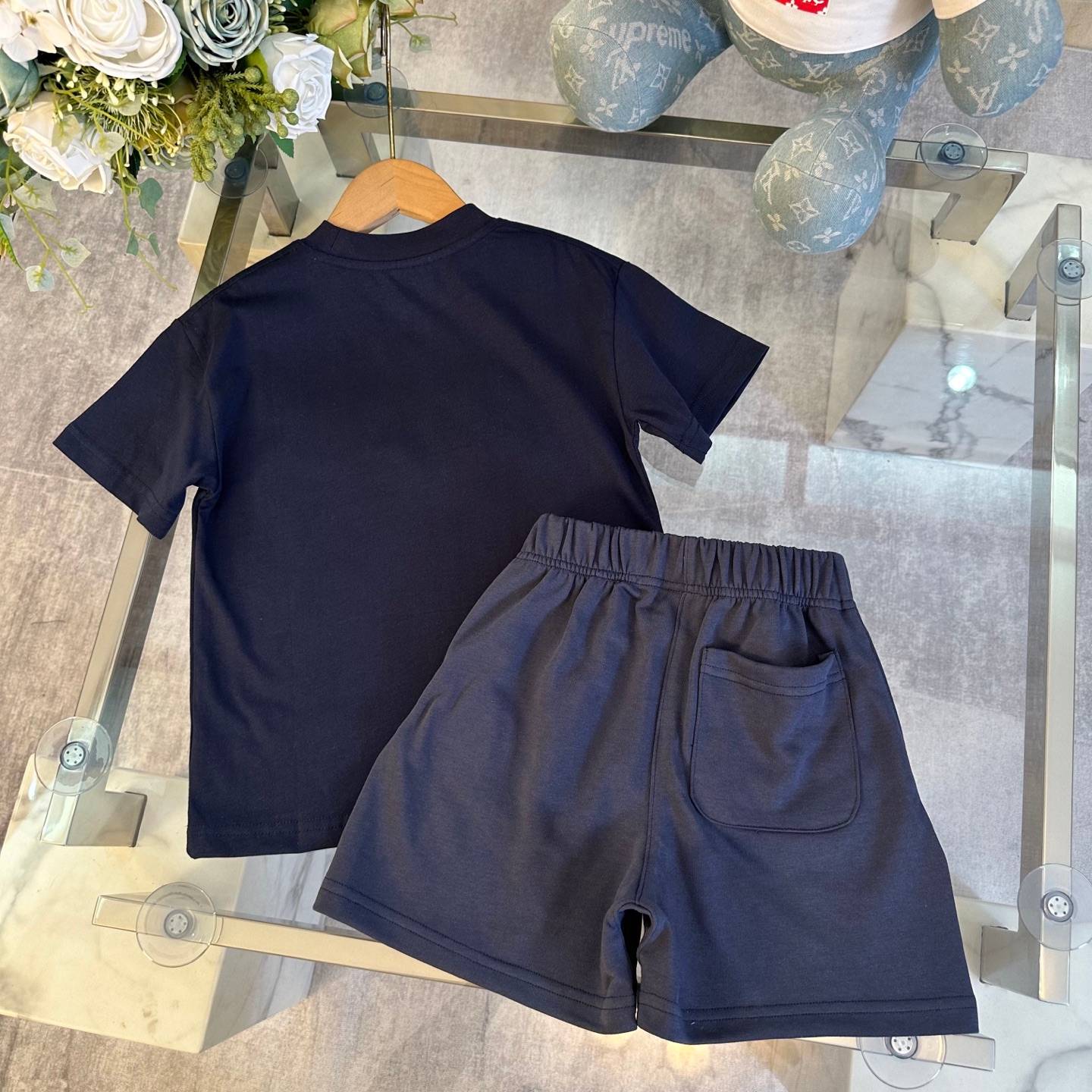 キッズ フェンディ ロンT セットアップ ショートパンツ ブラック デイリー - 画像 9