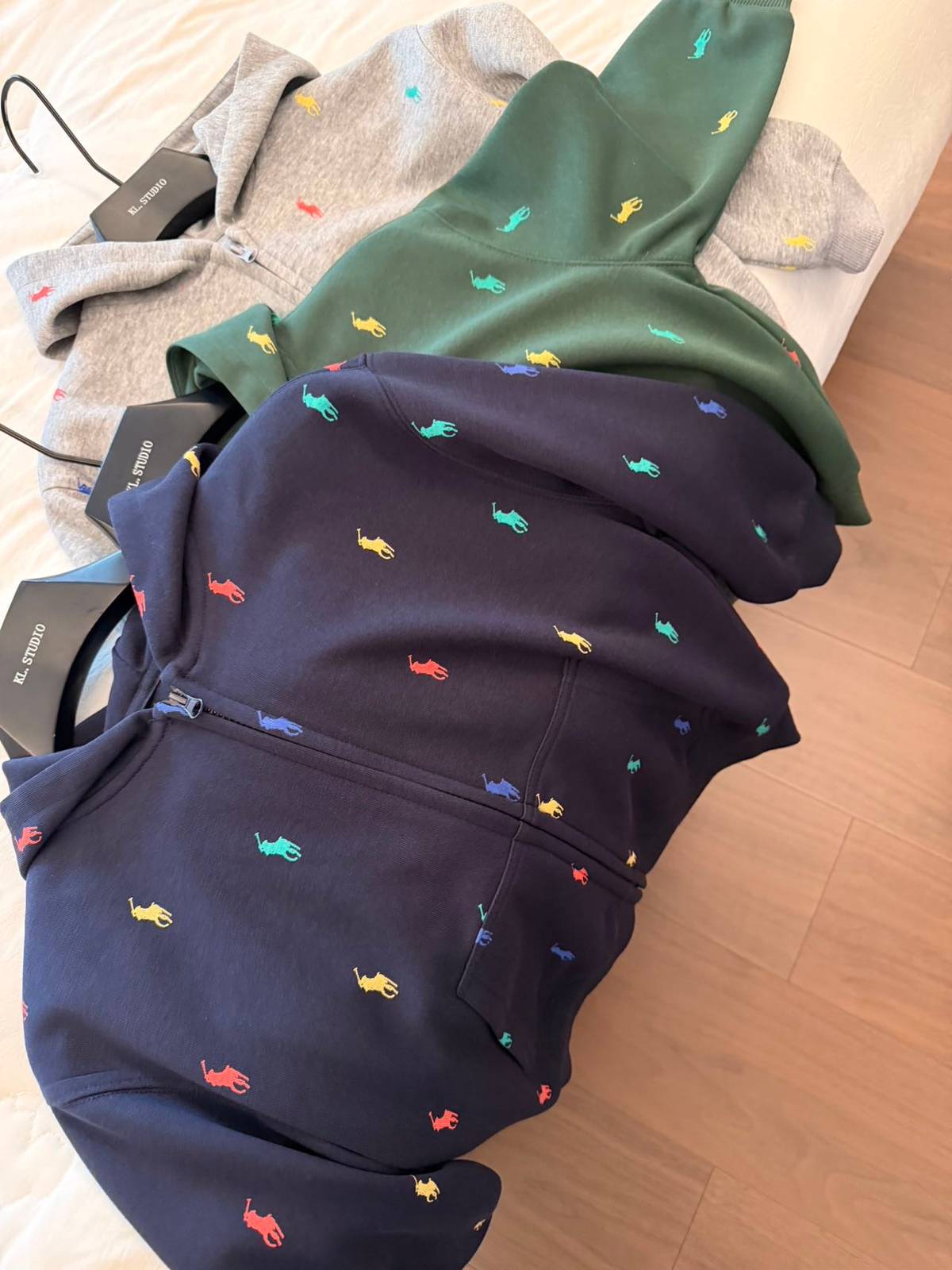 キッズ パーカー 秋冬 長袖 綿100 ロンT フード付き ゆったり 通園 通学 デイリー 男女兼用 ホワイト ブラック グリーン ネイビー - 画像 5