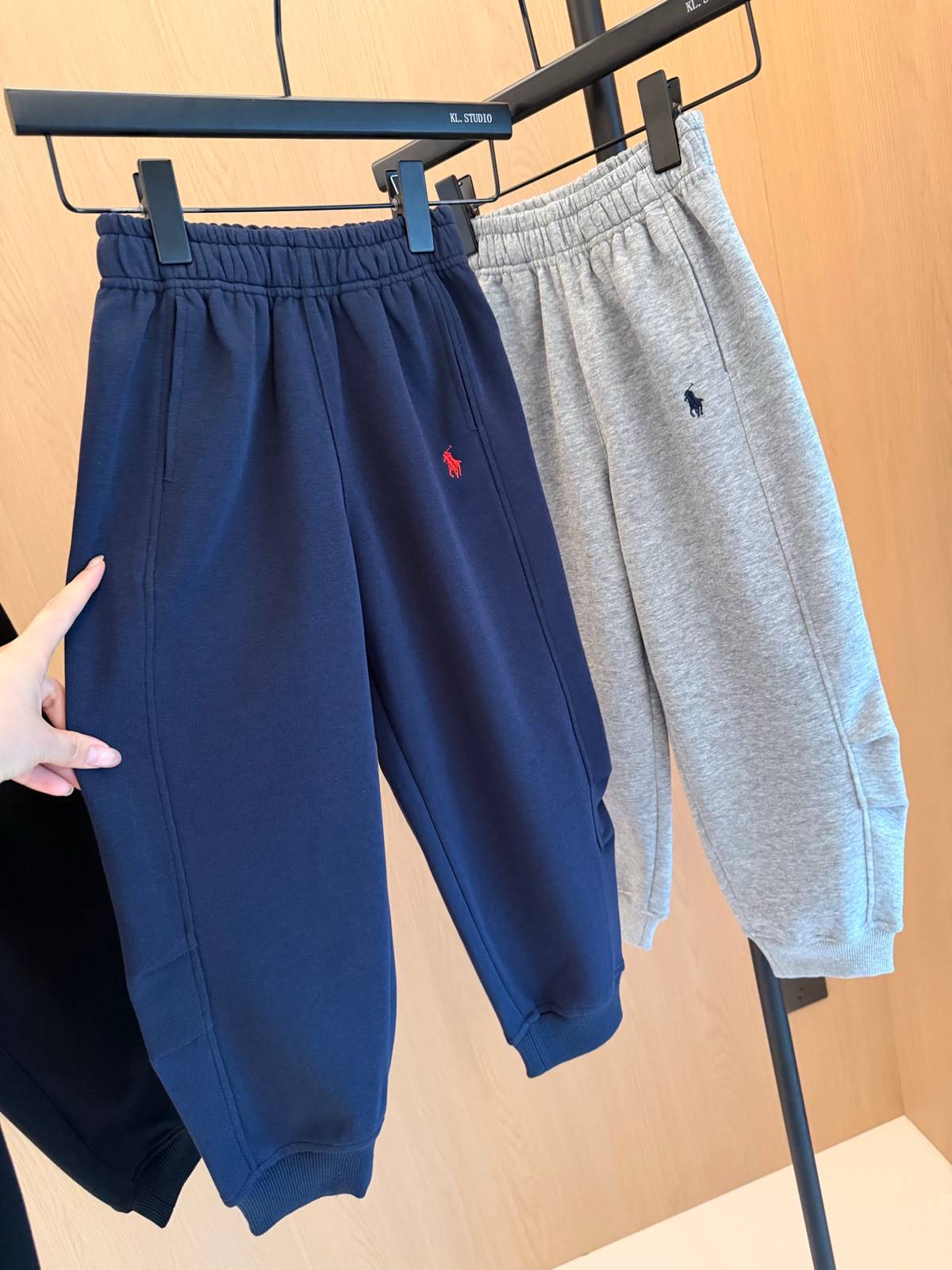 キッズ 男の子 ロンパース スウェットパンツ 長袖 通園 通学 デイリー フリース裏地 ゆったり カラーバリエーション - 画像 5