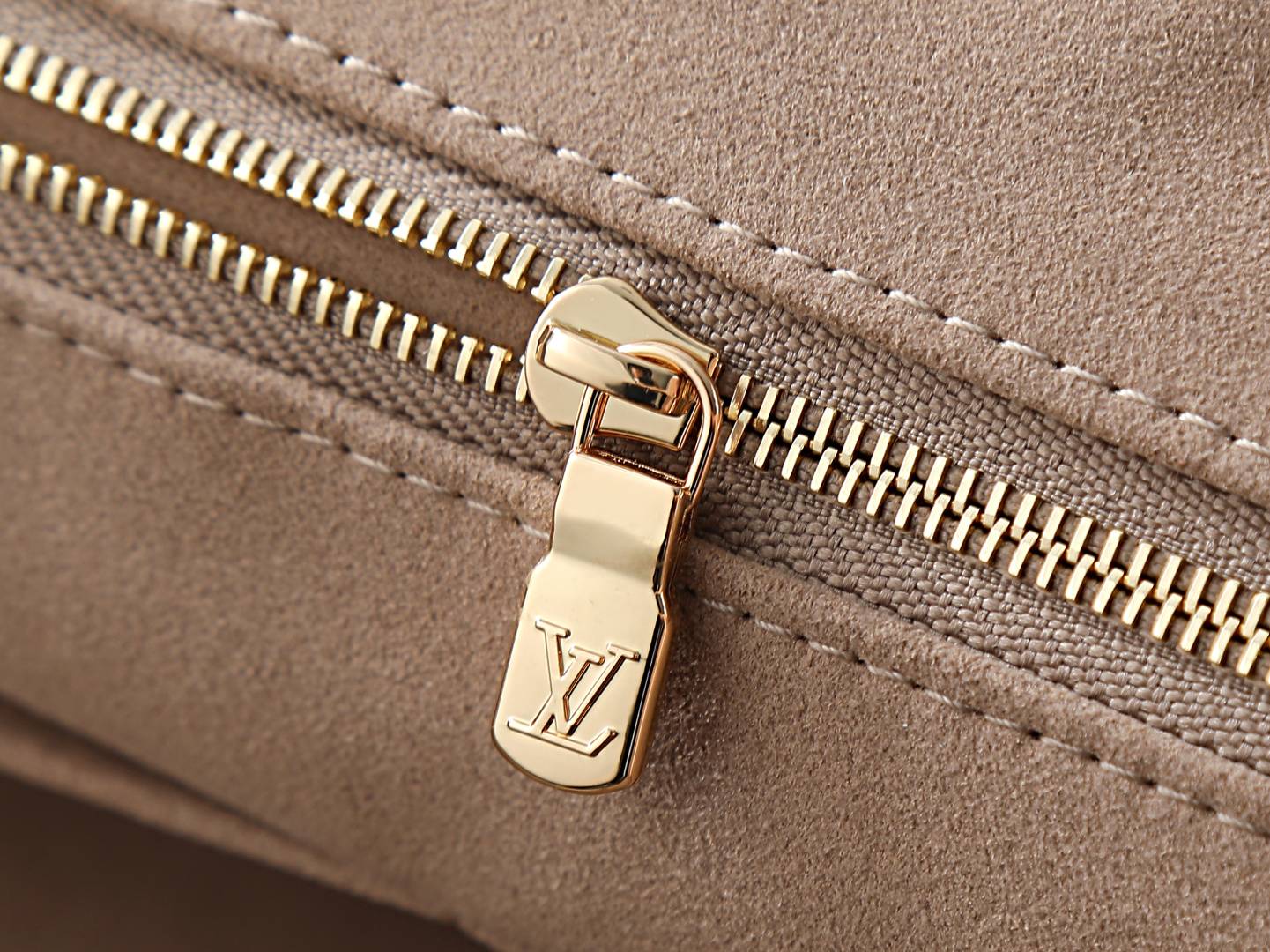LOUIS VUITTON ルイヴィトン M25889 グレー 全皮圧花 トートバッグ ショルダーバッグ ハンドバッグ - 画像 9