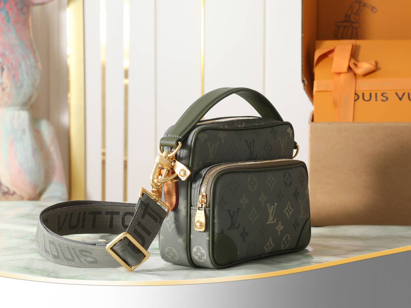 Louis Vuitton ルイヴィトン M27095 モノグラム サンプル ショルダーバッグ メンズ ブラック ブラウ - 画像 2