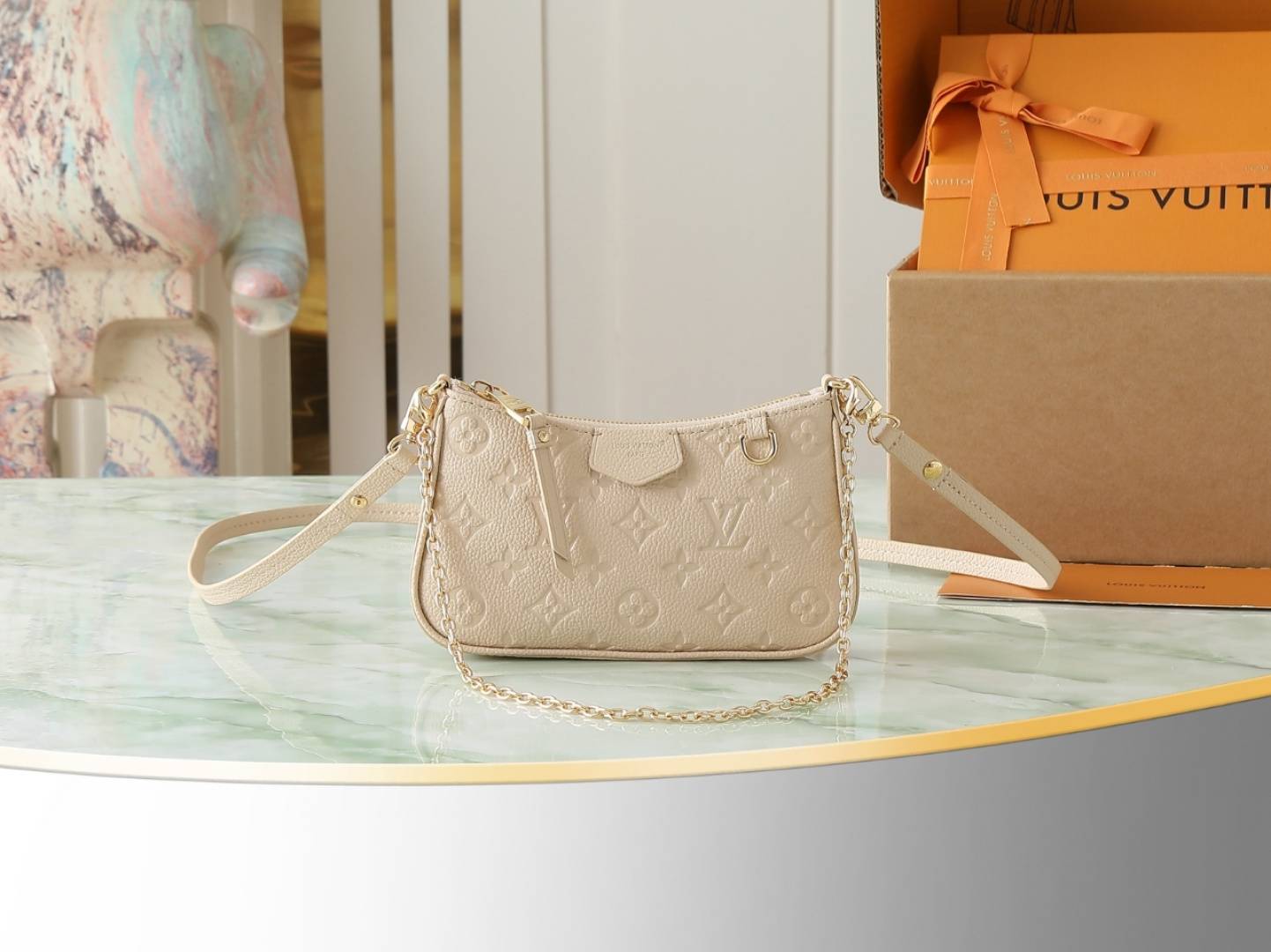 LOUIS VUITTON ルイヴィトン M14421 ショルダーバッグ ミニ チェーン モノグラムエンプレインテ 女性