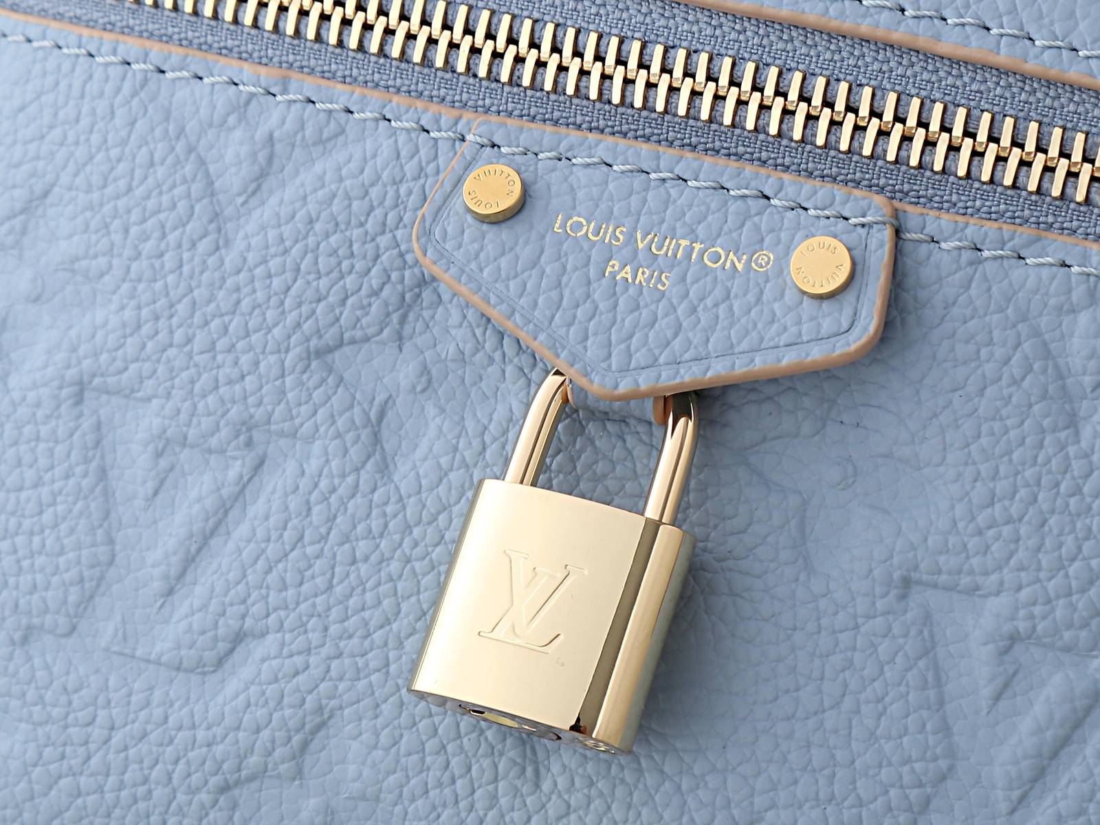 LOUIS VUITTON ルイヴィトン M2A007 全皮包 VANITY CHAIN POUCH ブルーレザー チェ - 画像 6