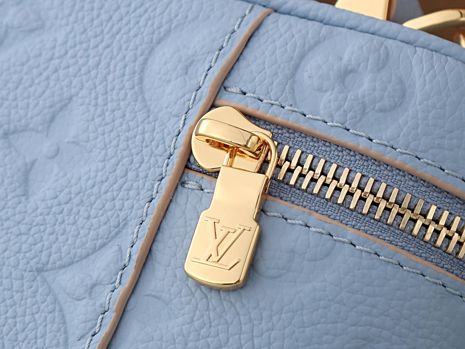 LOUIS VUITTON ルイヴィトン M2A007 全皮包 VANITY CHAIN POUCH ブルーレザー チェ - 画像 7