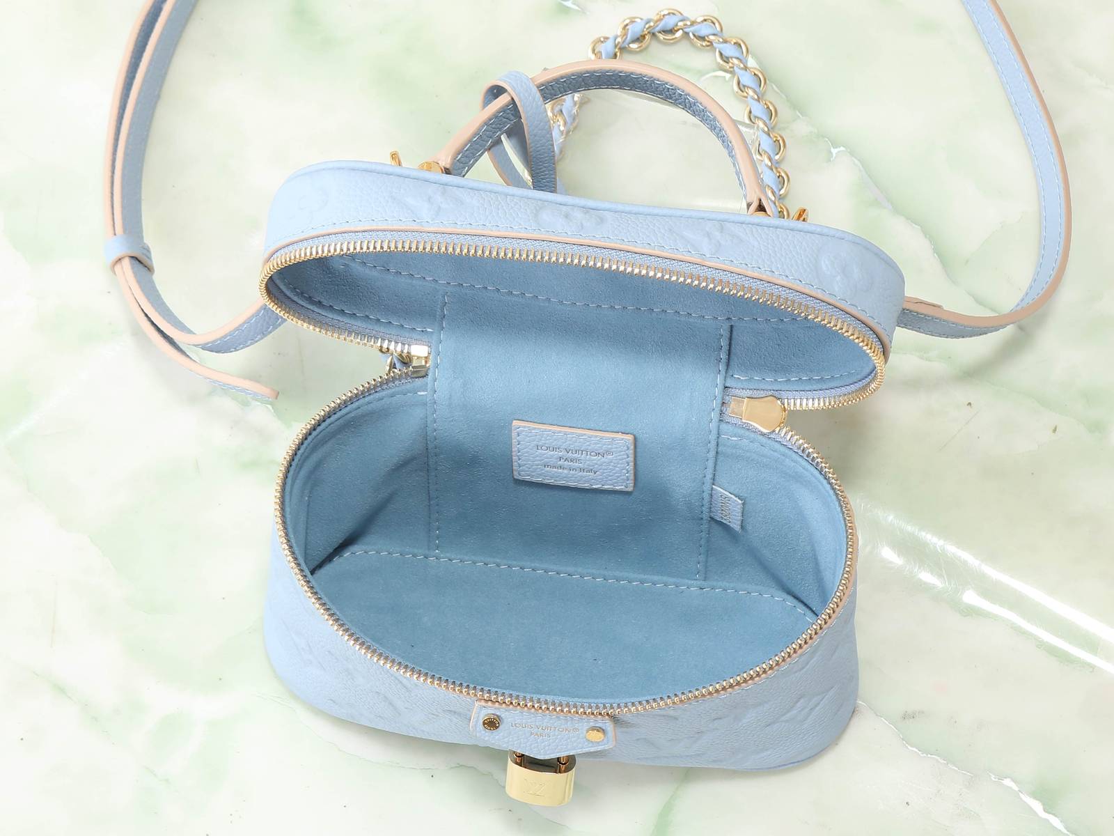 LOUIS VUITTON ルイヴィトン M2A007 全皮包 VANITY CHAIN POUCH ブルーレザー チェ - 画像 8