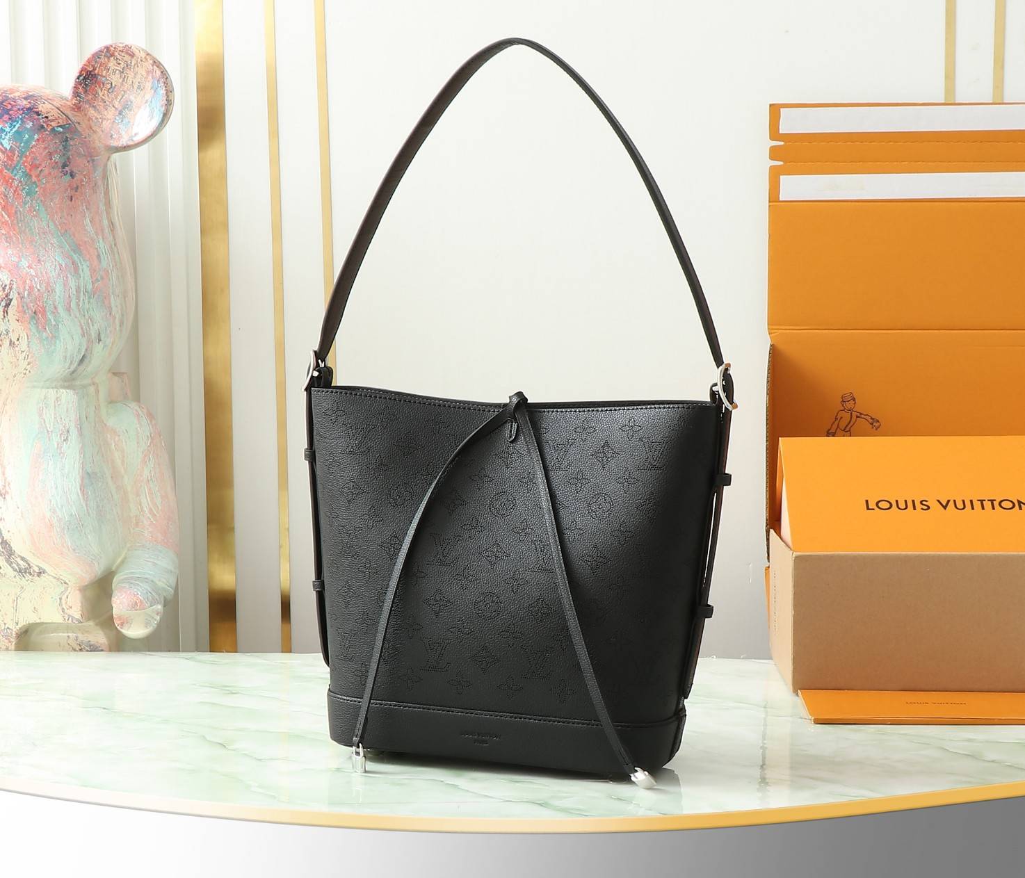 LOUIS VUITTON ルイヴィトン M12139 ブラック ハンドバッグ ショルダーバッグ トートバッグ カラー