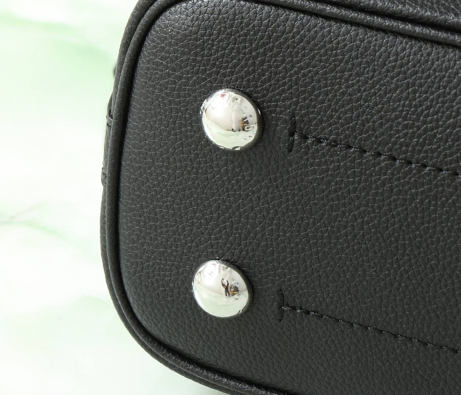 LOUIS VUITTON ルイヴィトン M12139 ブラック ハンドバッグ ショルダーバッグ トートバッグ カラー - 画像 6