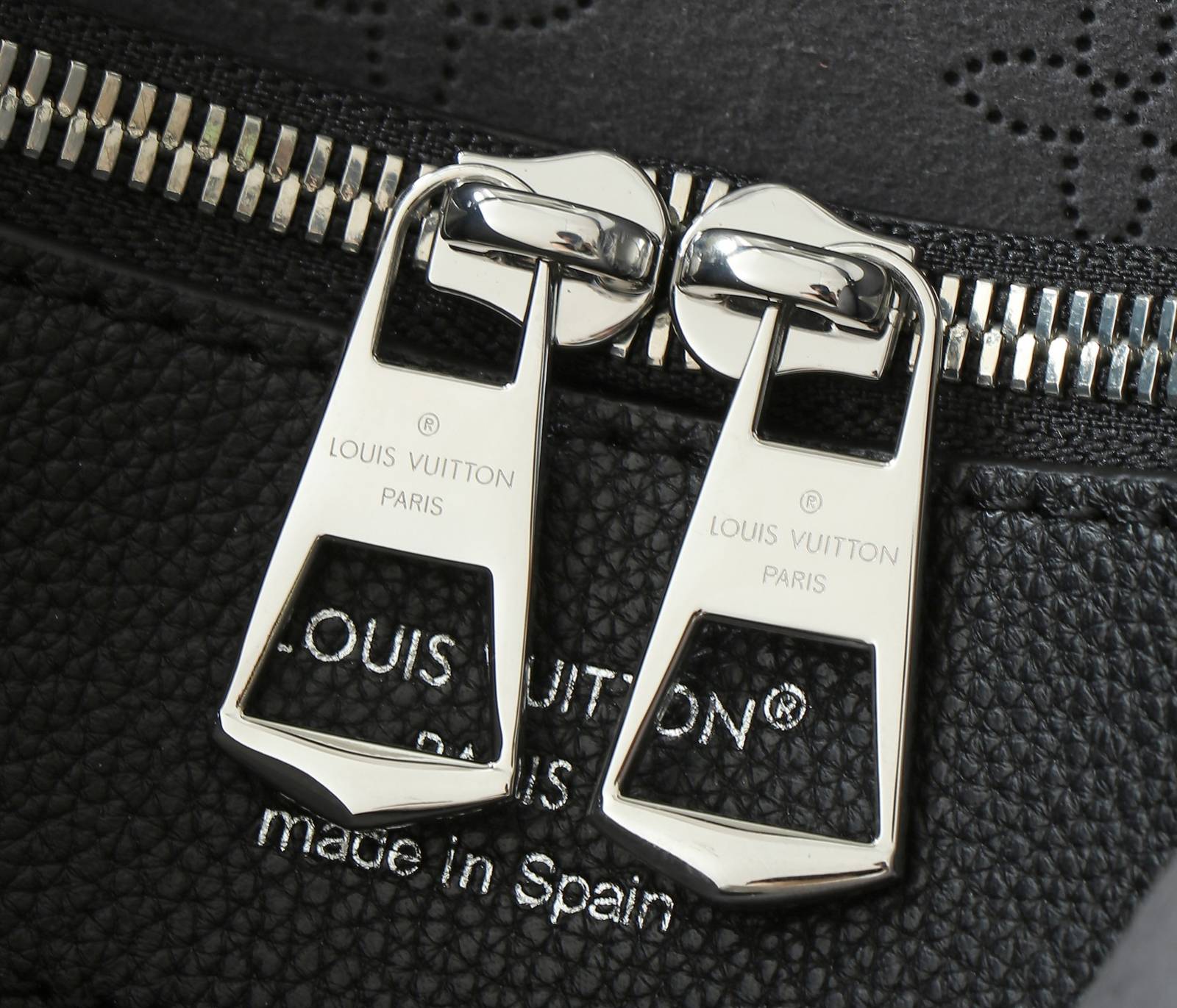 LOUIS VUITTON ルイヴィトン M12139 ブラック ハンドバッグ ショルダーバッグ トートバッグ カラー - 画像 12