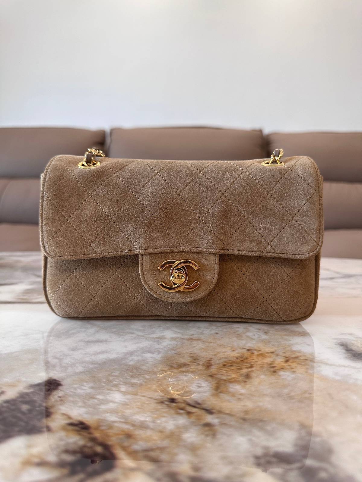 シャネル CHANEL マトラッセ ラムスキン チェーンショルダーバッグ ゴールド金具 レディース ベージュ