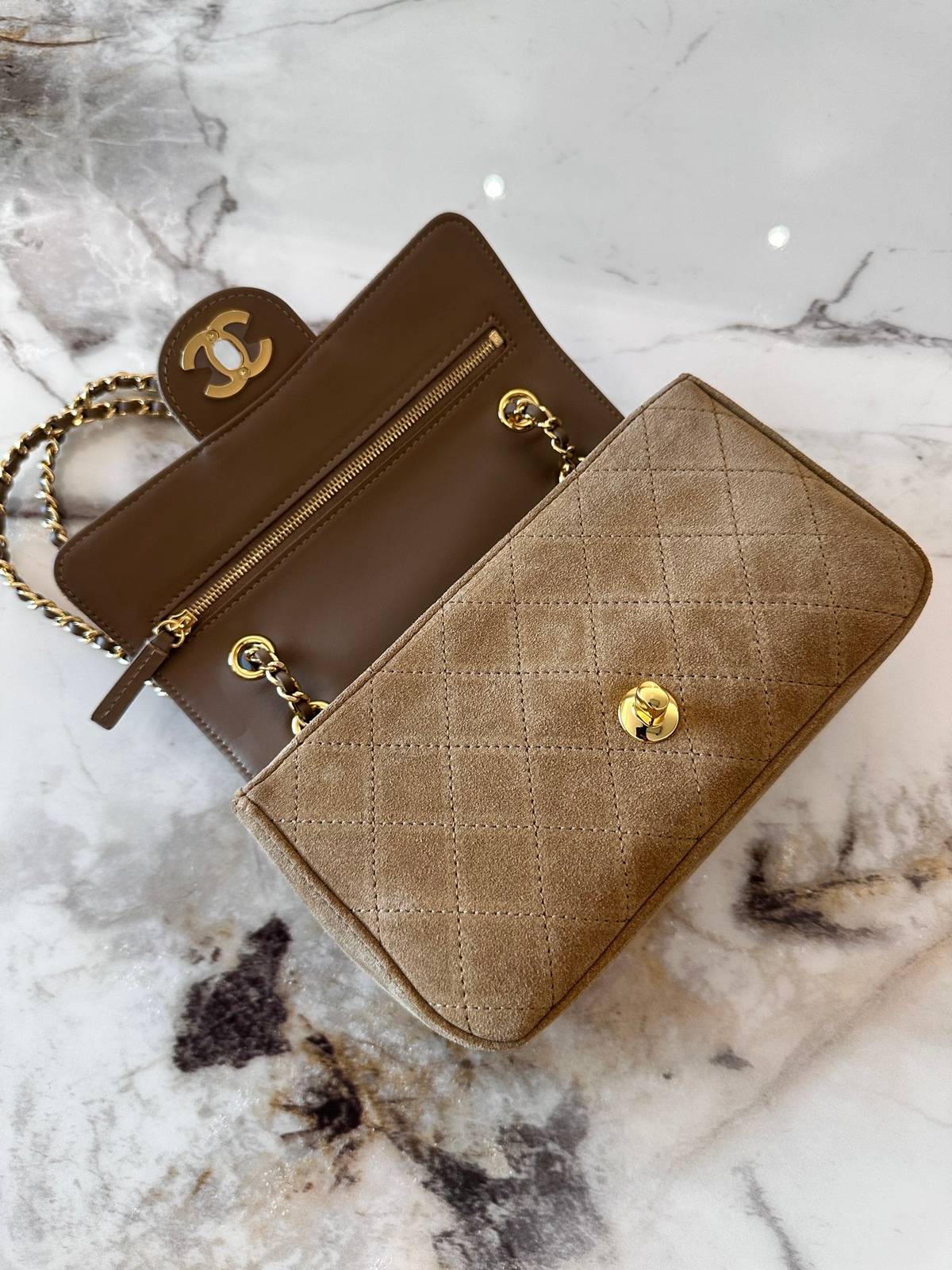 シャネル CHANEL マトラッセ ラムスキン チェーンショルダーバッグ ゴールド金具 レディース ベージュ - 画像 4