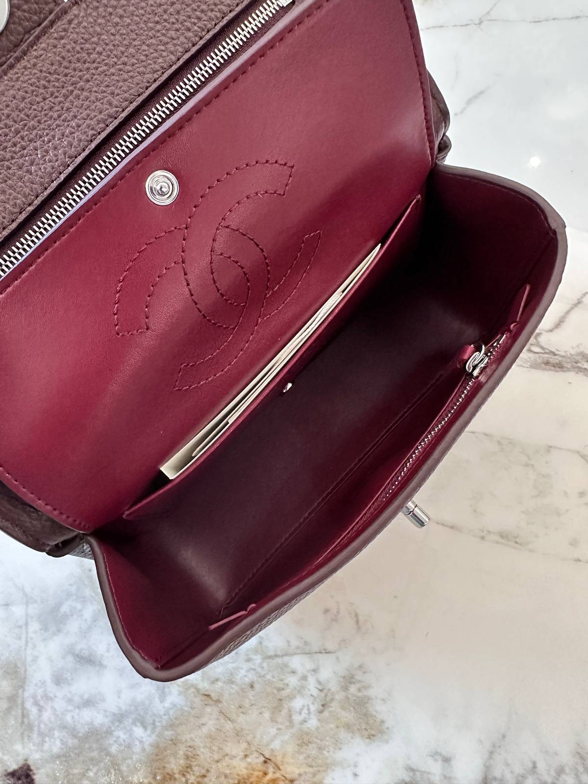 シャネル CHANEL マトラッセ チェーンショルダーバッグ キャビアスキン ゴールド金具 レディース ブラック ベージ - 画像 2