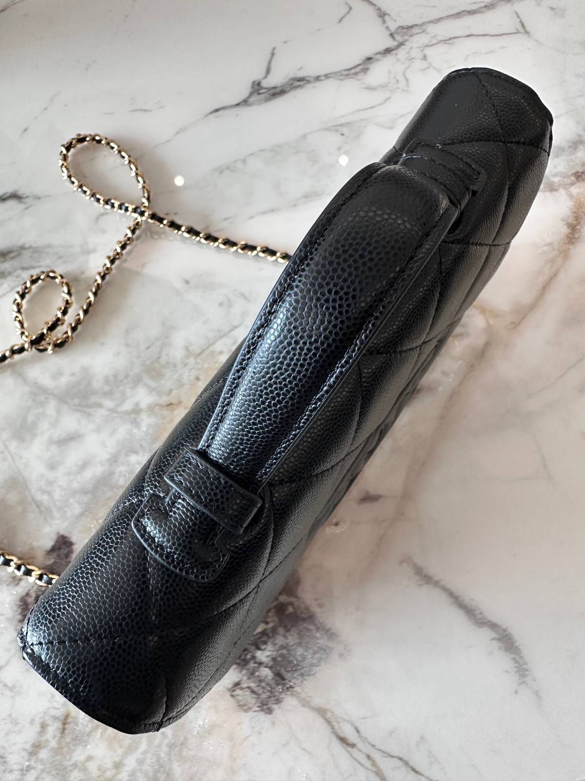 シャネル CHANEL マトラッセ キャビアスキン フラップバッグ チェーンショルダー ブラック金具 ミニサイズ レディ - 画像 6