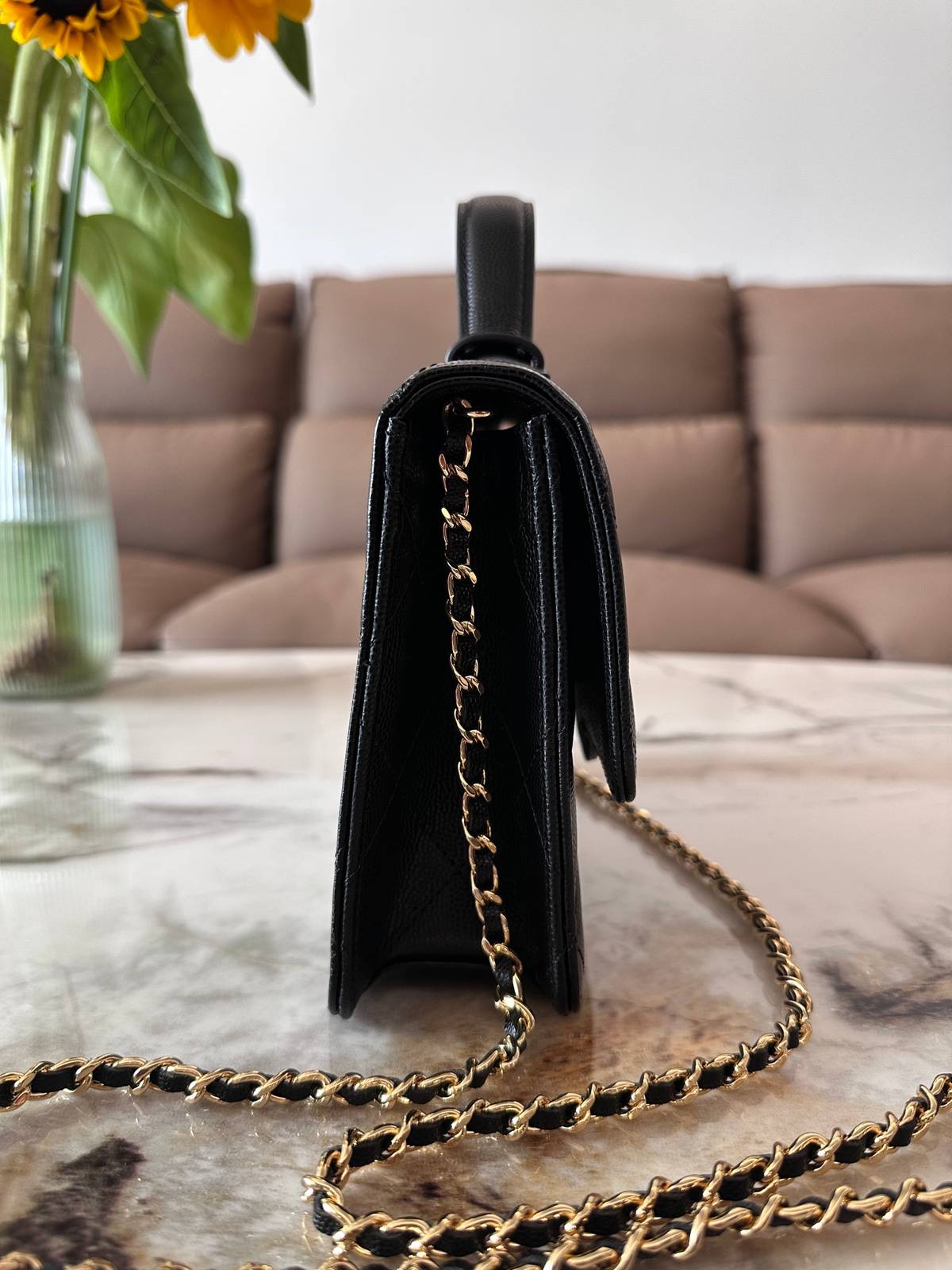 シャネル CHANEL マトラッセ キャビアスキン フラップバッグ チェーンショルダー ブラック金具 ミニサイズ レディ - 画像 9