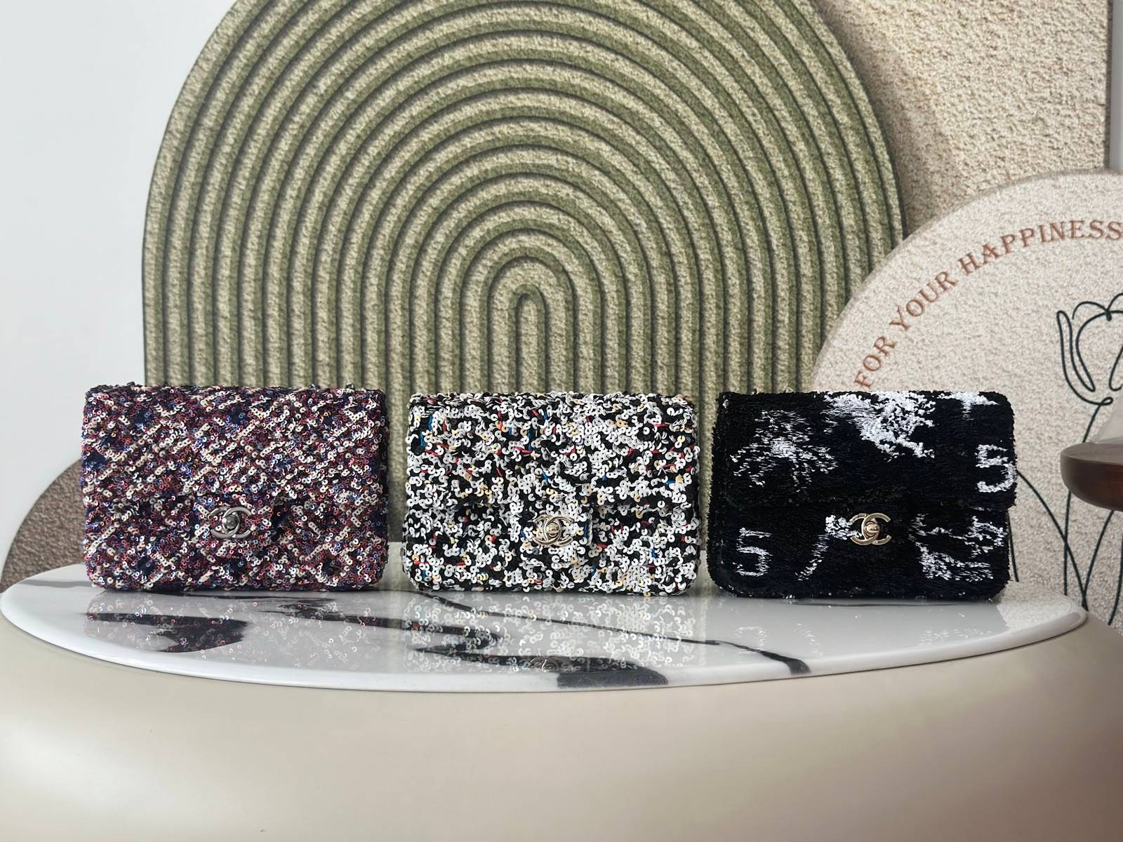 シャネル CHANEL マトラッセ ラムスキン チェーンショルダーバッグ ブラック ホワイト ピンク マルチカラー ゴー