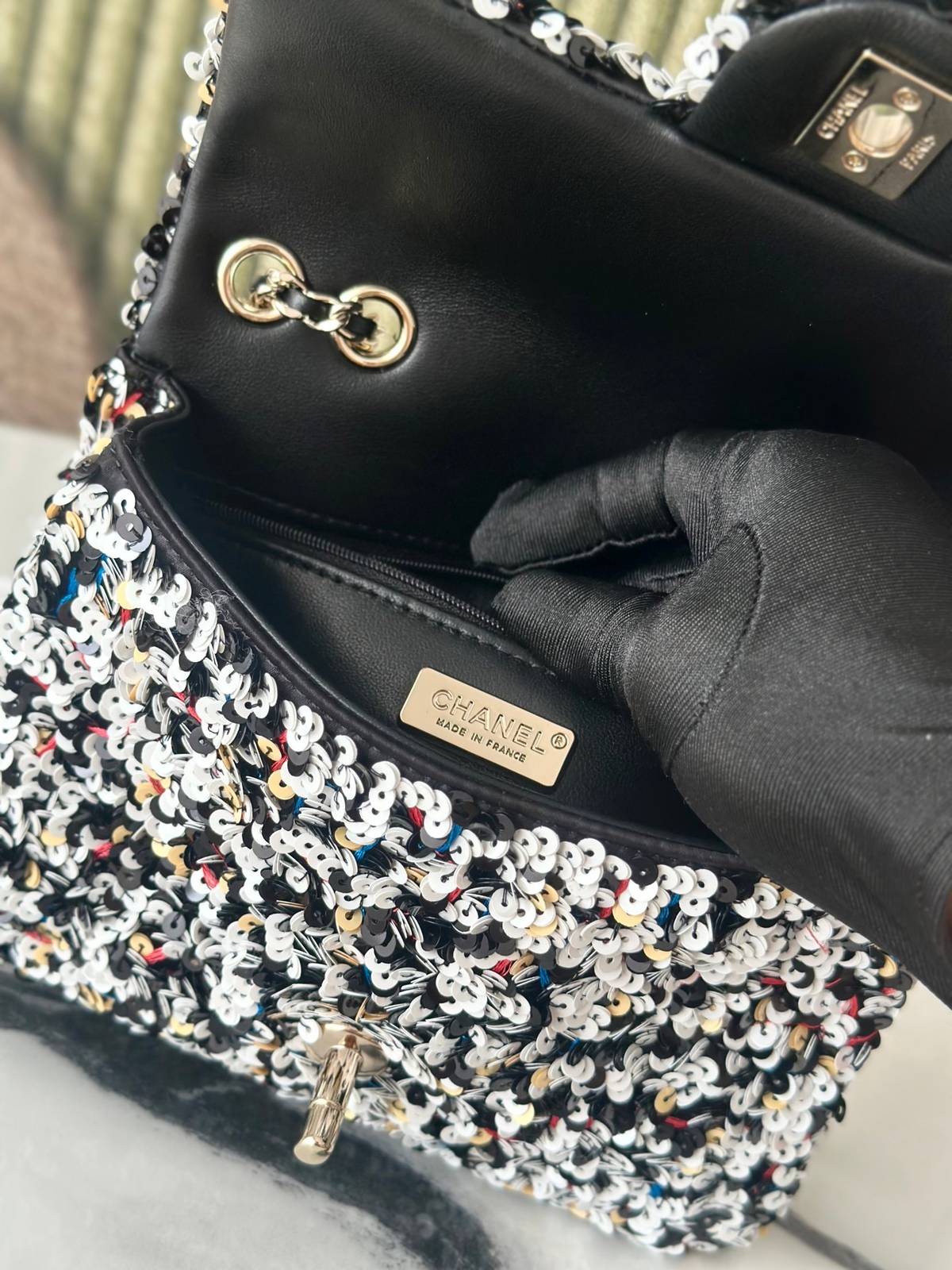 シャネル CHANEL マトラッセ ラムスキン チェーンショルダーバッグ ブラック ホワイト ピンク マルチカラー ゴー - 画像 2