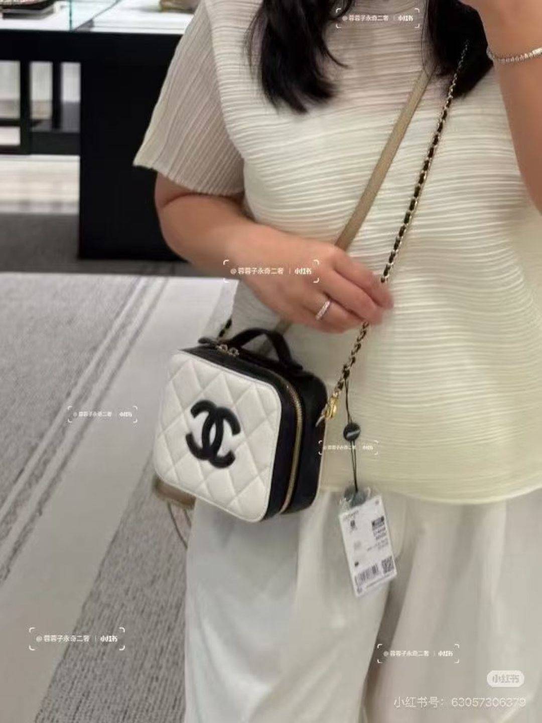 シャネル CHANEL マトラッセ チェーンショルダーバッグ キャビアスキン ブラック ホワイト バイカラー ゴールド金 - 画像 6