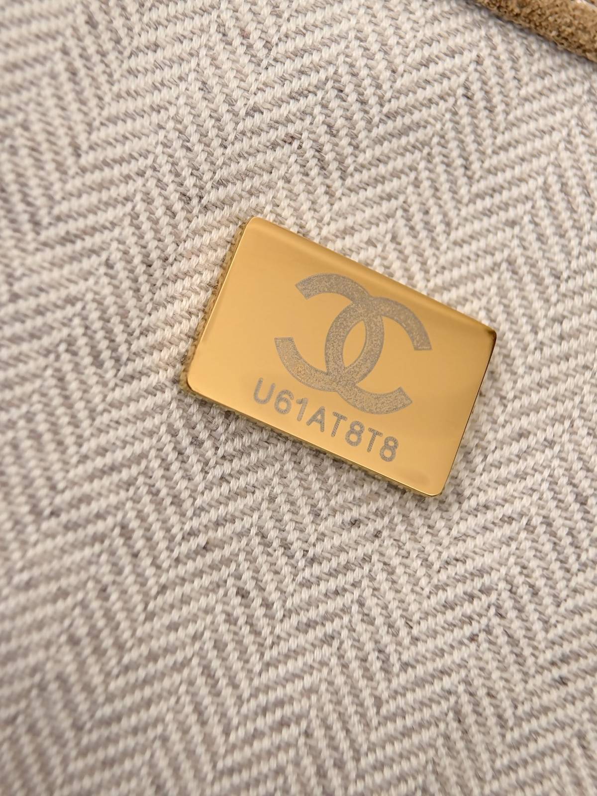 シャネル CHANEL トートバッグ マトラッセ ラムスキン ブラック シルバー金具 2WAY レディース - 画像 3