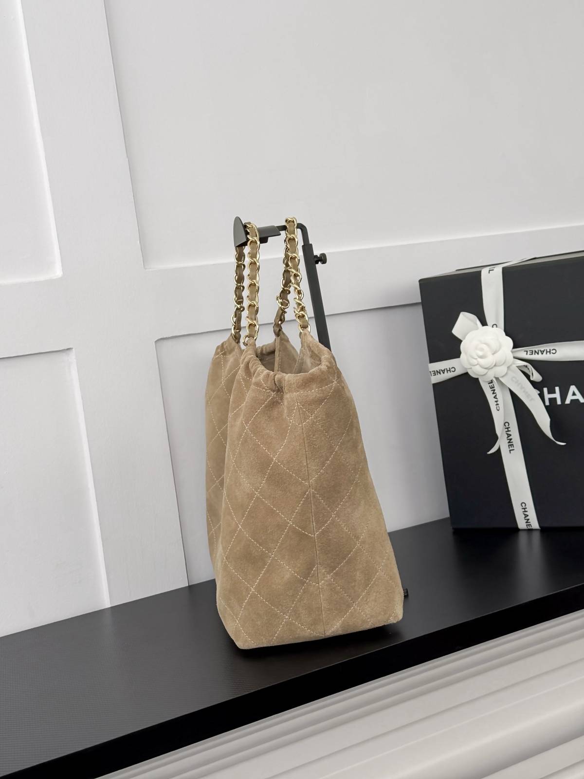 シャネル CHANEL トートバッグ マトラッセ ラムスキン ブラック シルバー金具 2WAY レディース - 画像 9