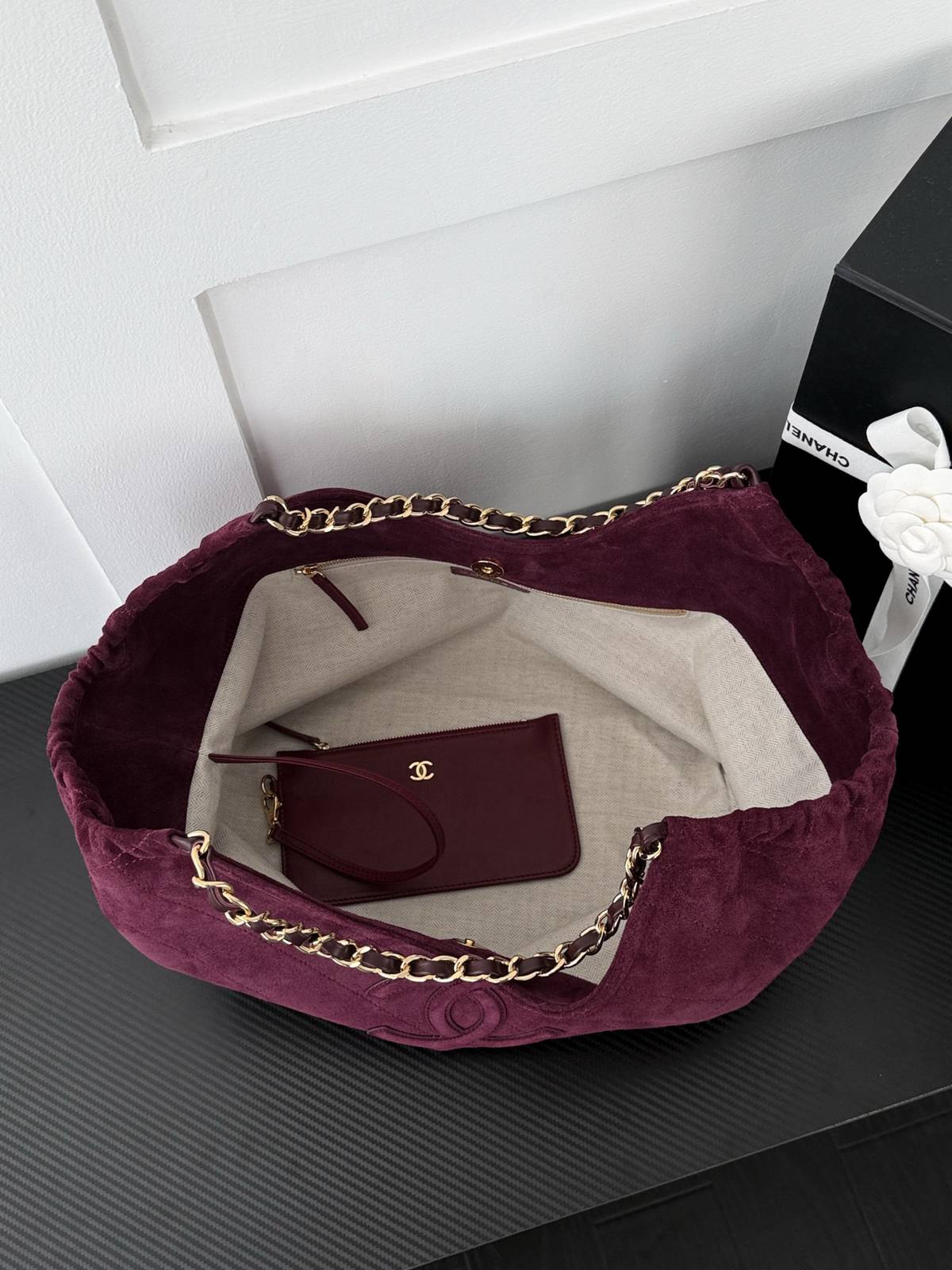 シャネル CHANEL トートバッグ マトラッセ ラムスキン ブラック シルバー金具 2WAY レディース - 画像 16