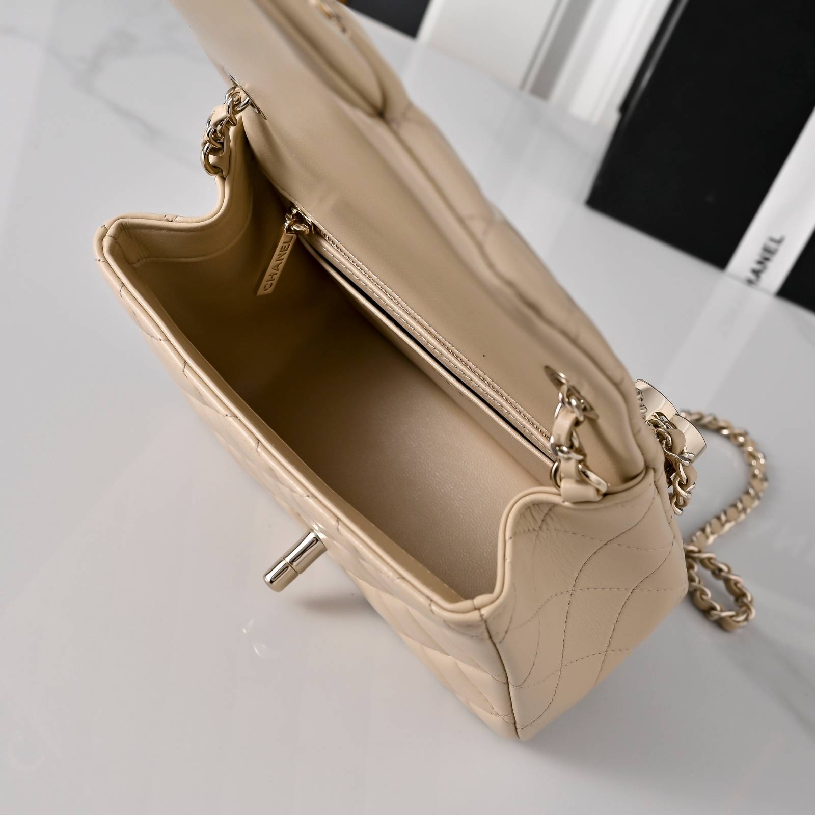 シャネル CHANEL マトラッセ ラムスキン チェーンショルダーバッグ ゴールド金具 レディース - 画像 13