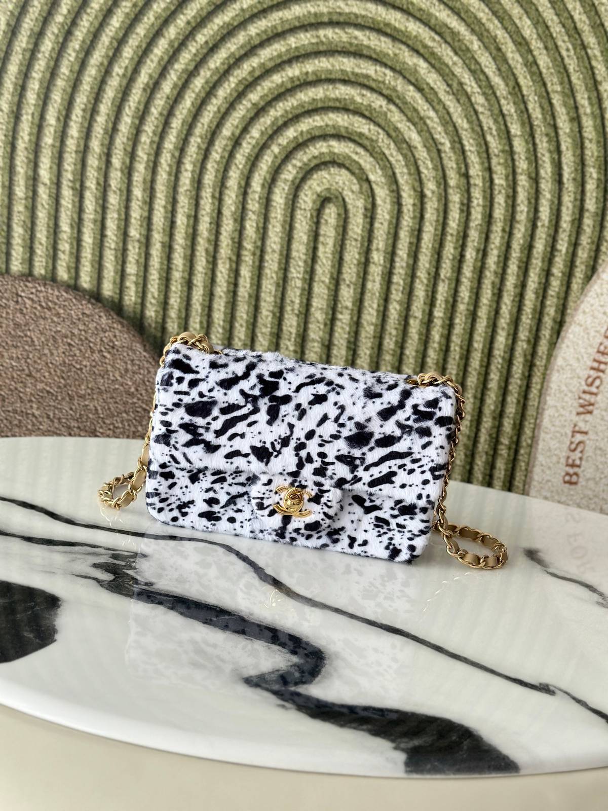 シャネル CHANEL マトラッセ ロゴ ラムスキン チェーンショルダー フラップバッグ ゴールド金具 ターンロック レ
