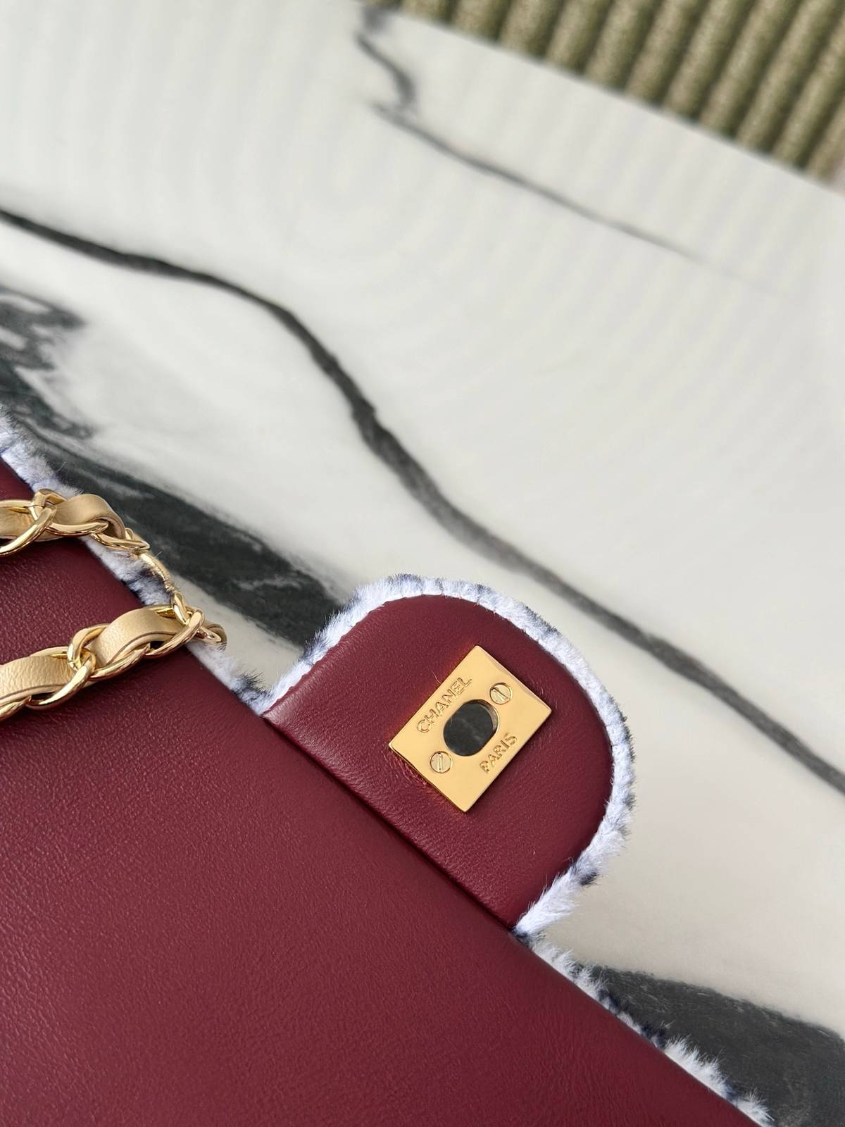 シャネル CHANEL AS1112 マトラッセ フラップバッグ キャビアスキン ゴールド金具 レザー編み込みチェーン - 画像 2