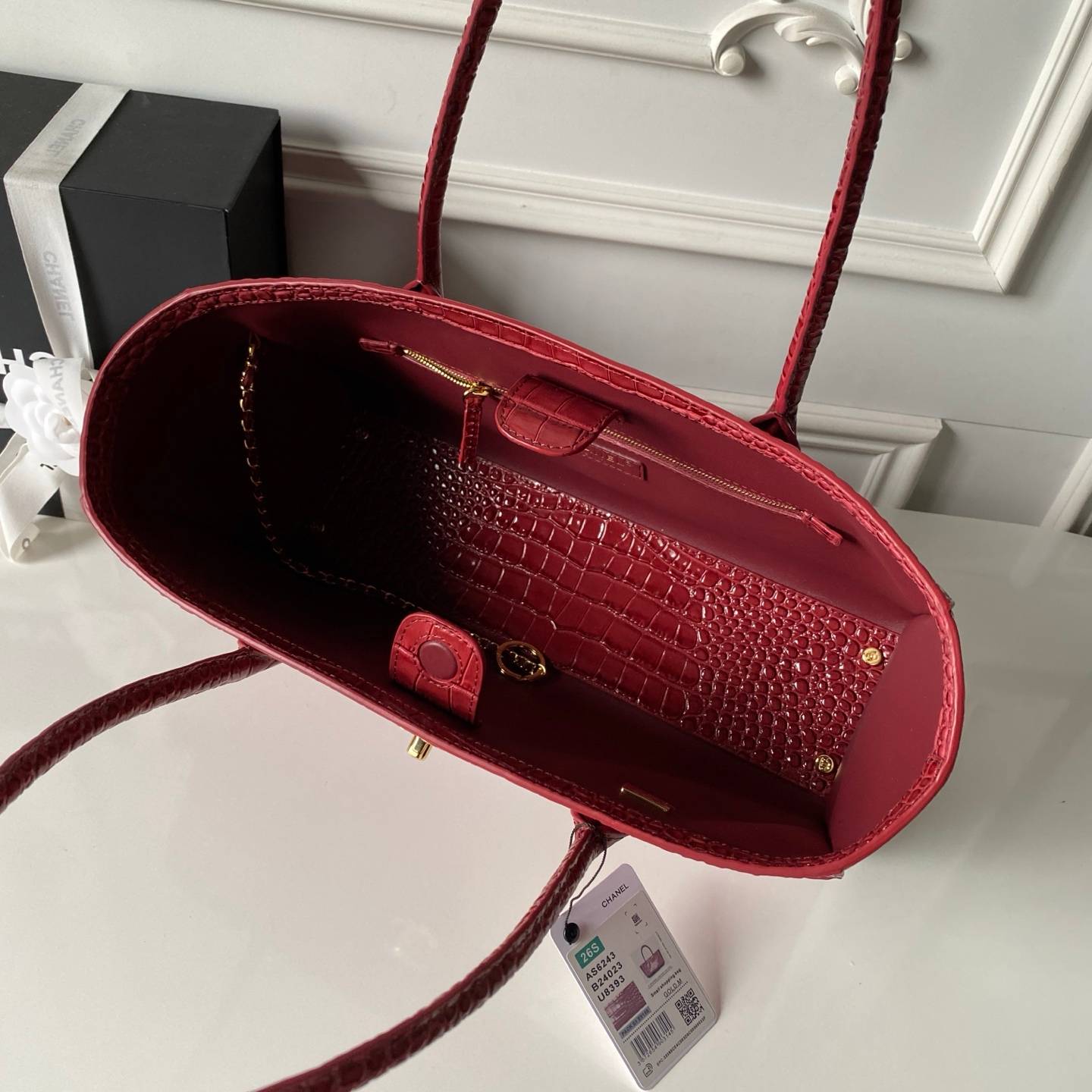 シャネル CHANEL AS6243 キャビアスキン レッド トートバッグ ゴールド金具 フラップバッグ ミラー付き レ - 画像 4