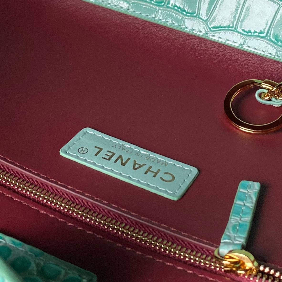 シャネル CHANEL AS6243 キャビアスキン レッド トートバッグ ゴールド金具 フラップバッグ ミラー付き レ - 画像 11