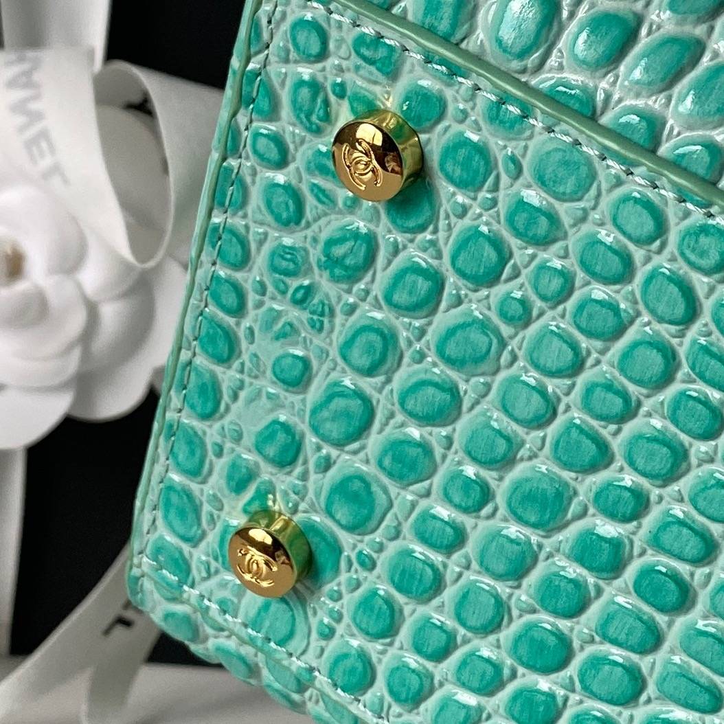 シャネル CHANEL AS6243 キャビアスキン レッド トートバッグ ゴールド金具 フラップバッグ ミラー付き レ - 画像 13