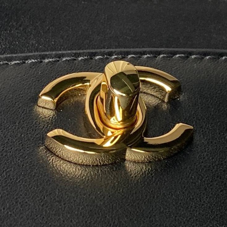 シャネル CHANEL AS6243 マトラッセ トートバッグ ブラック ゴールド金具 鏡面加工 レザー編み込みチェーン - 画像 17