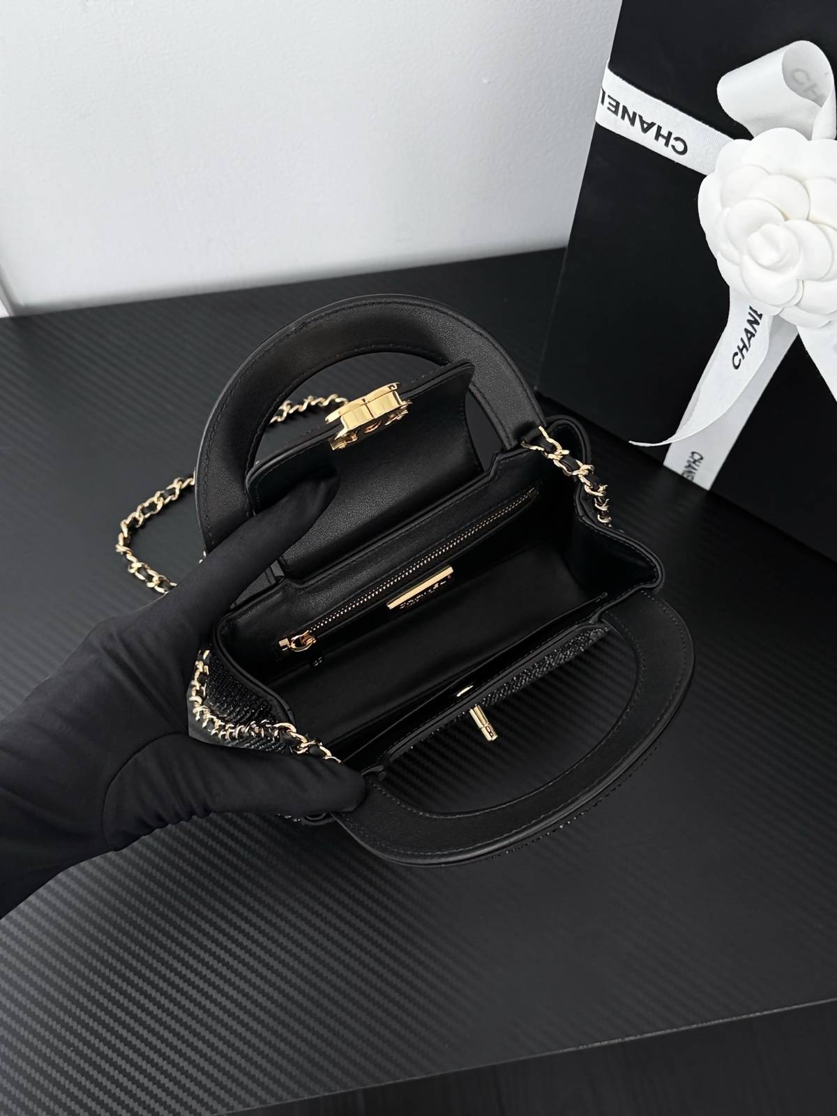 シャネル CHANEL マトラッセ フラップバッグ ブラック ゴールド金具 2WAY チェーンショルダー ハンドバッグ - 画像 7
