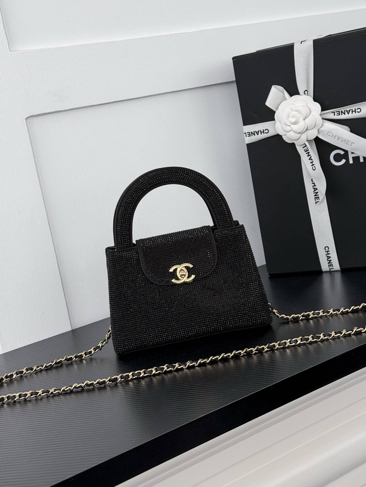 シャネル CHANEL マトラッセ フラップバッグ ブラック ゴールド金具 2WAY チェーンショルダー ハンドバッグ - 画像 11