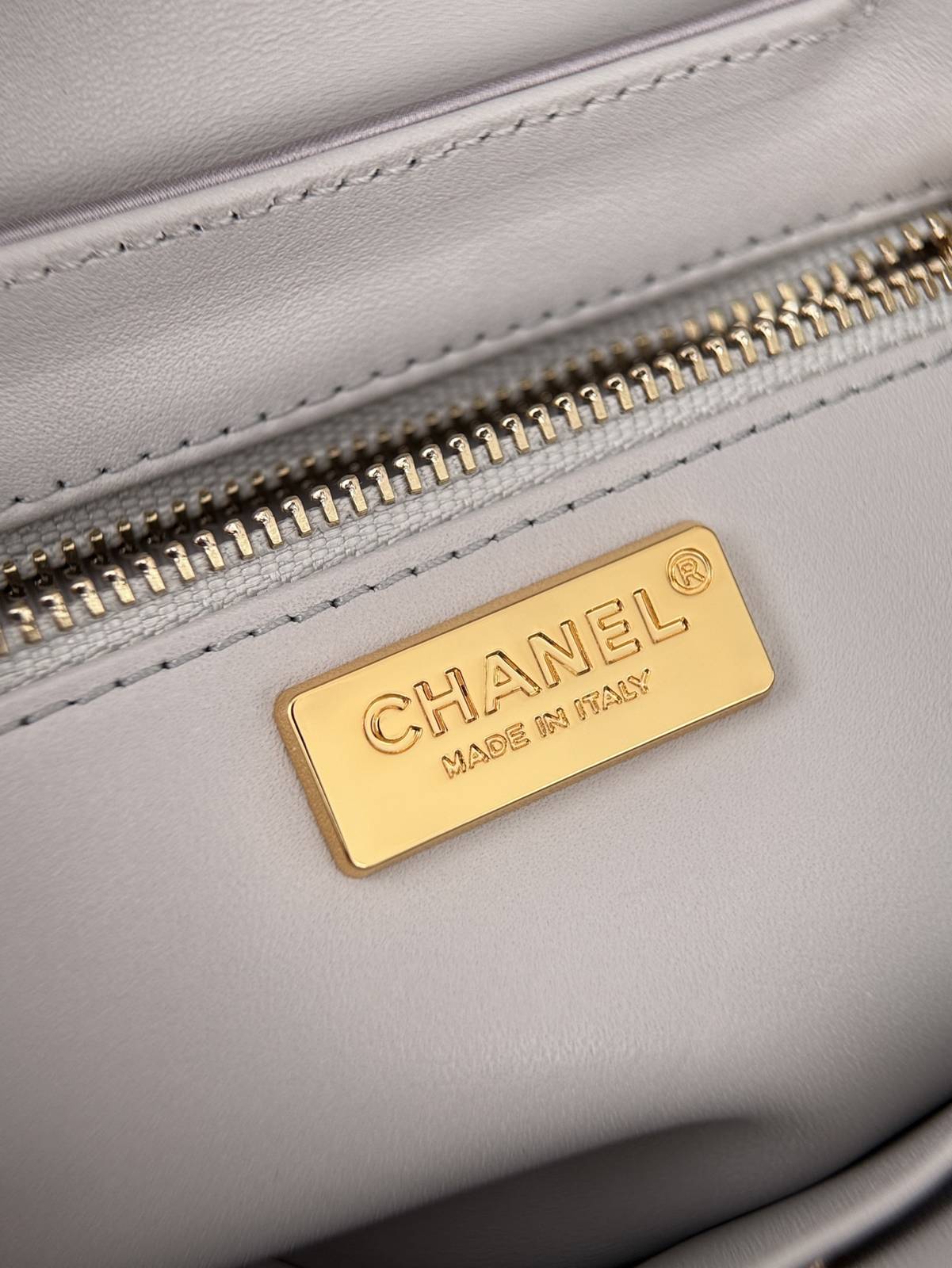 シャネル CHANEL マトラッセ フラップバッグ ブラック ゴールド金具 2WAY チェーンショルダー ハンドバッグ - 画像 12