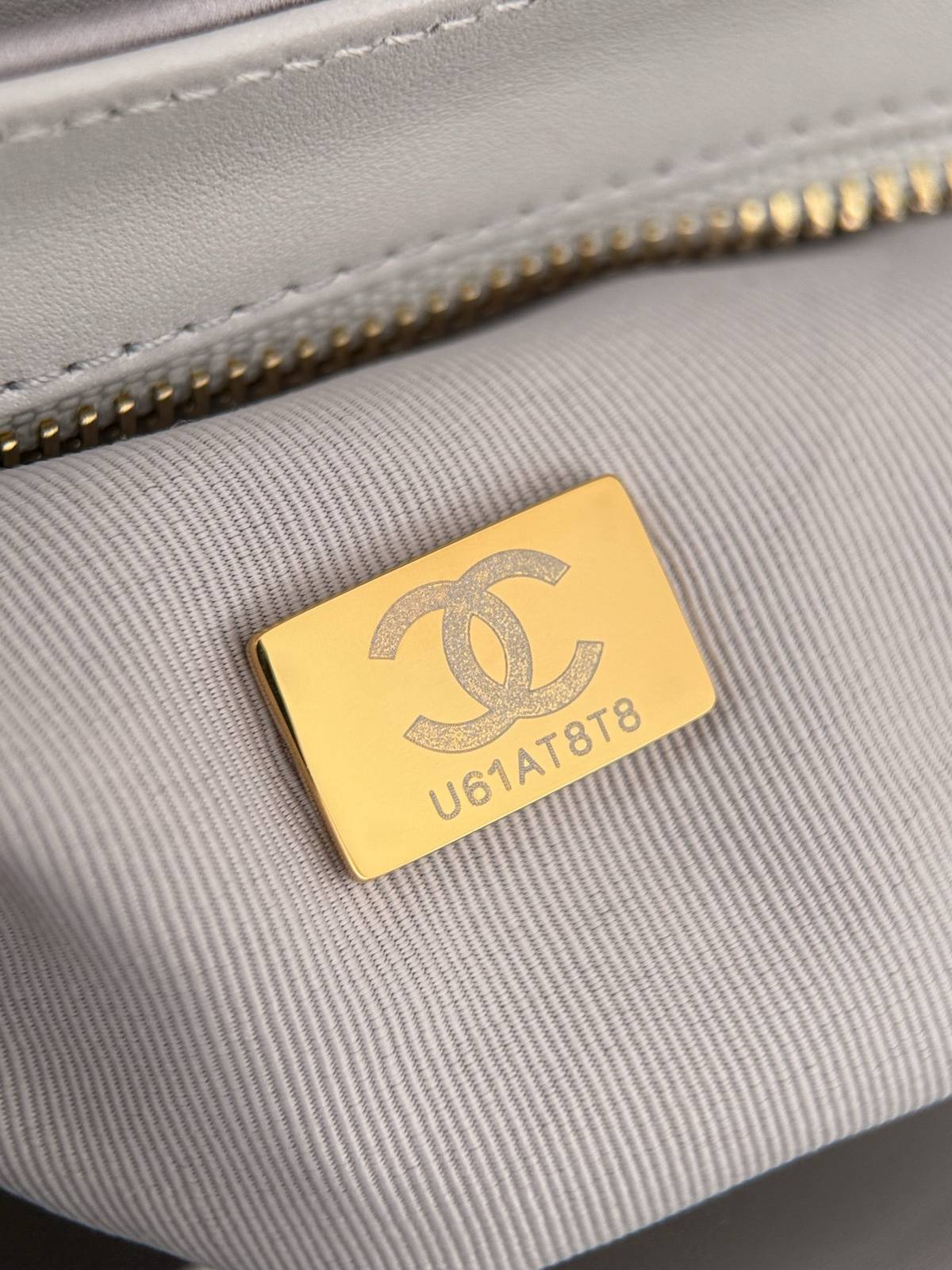 シャネル CHANEL マトラッセ フラップバッグ ブラック ゴールド金具 2WAY チェーンショルダー ハンドバッグ - 画像 13
