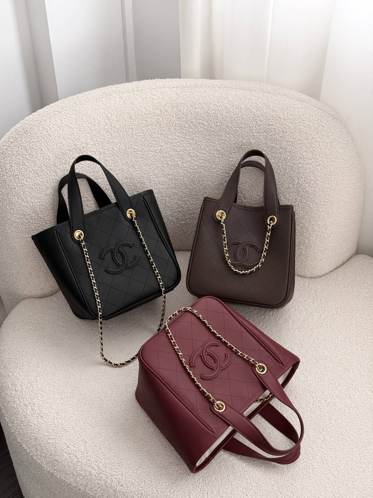 シャネル CHANEL マトラッセ トートバッグ レザー編み込みチェーン ゴールド金具 ブラック ベージュ レッド