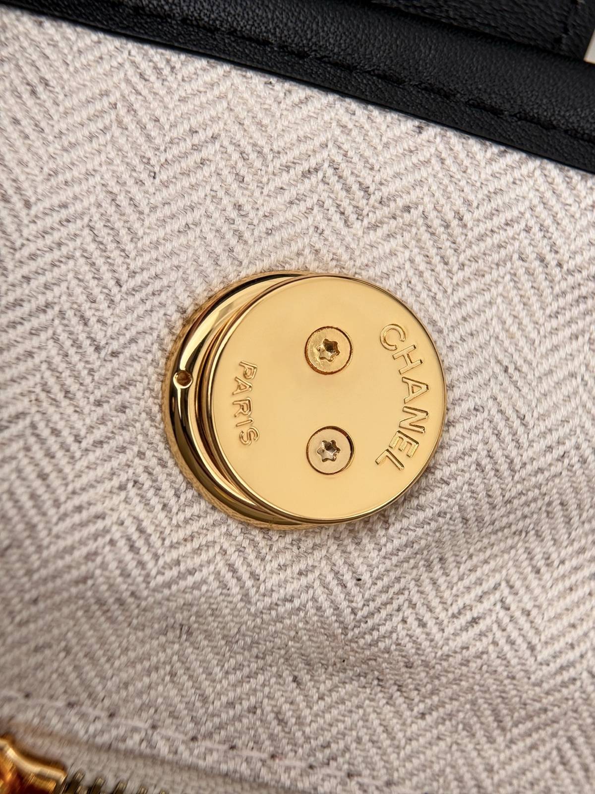 シャネル CHANEL マトラッセ トートバッグ レザー編み込みチェーン ゴールド金具 ブラック ベージュ レッド - 画像 4