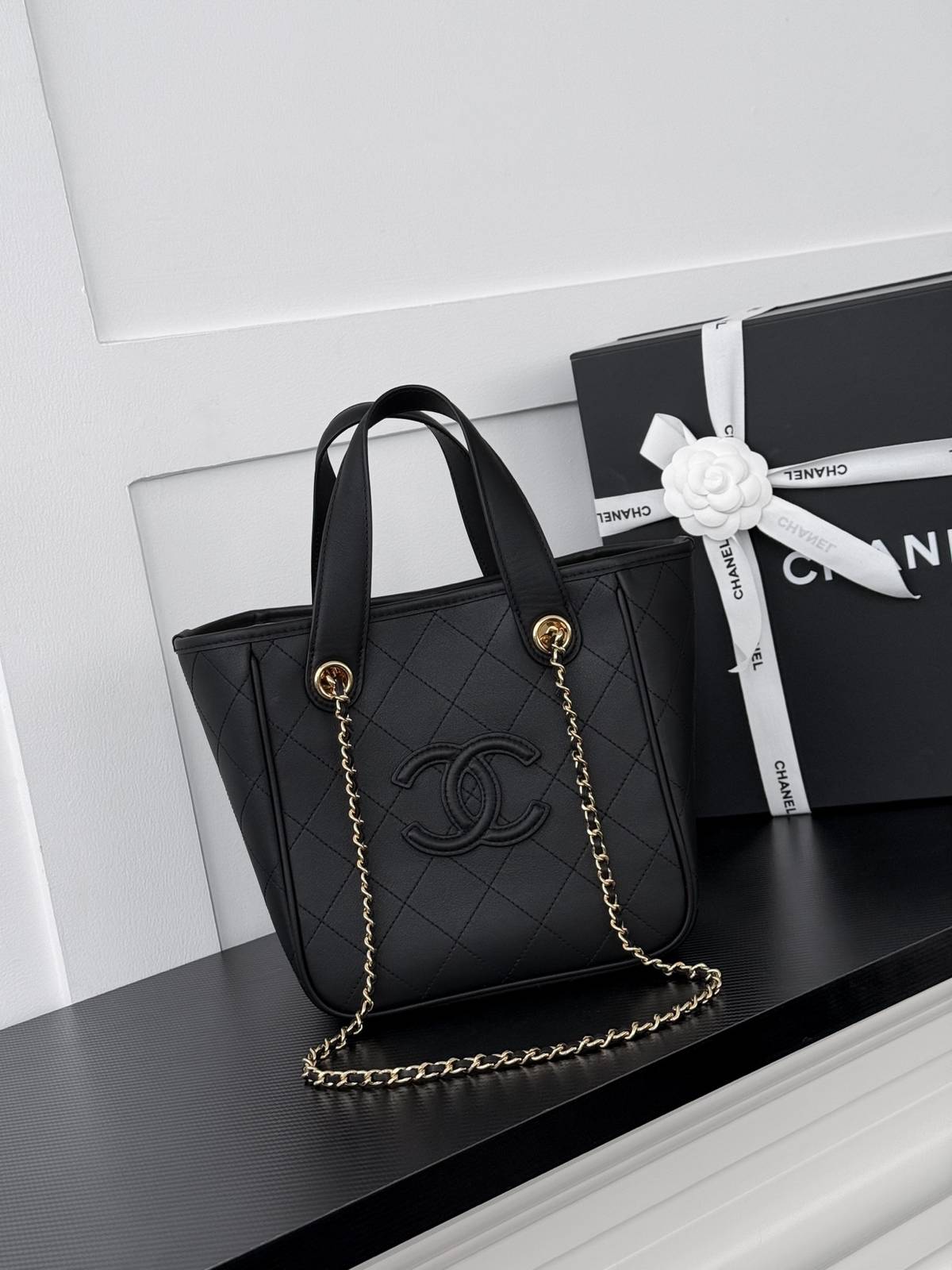 シャネル CHANEL マトラッセ トートバッグ レザー編み込みチェーン ゴールド金具 ブラック ベージュ レッド - 画像 11