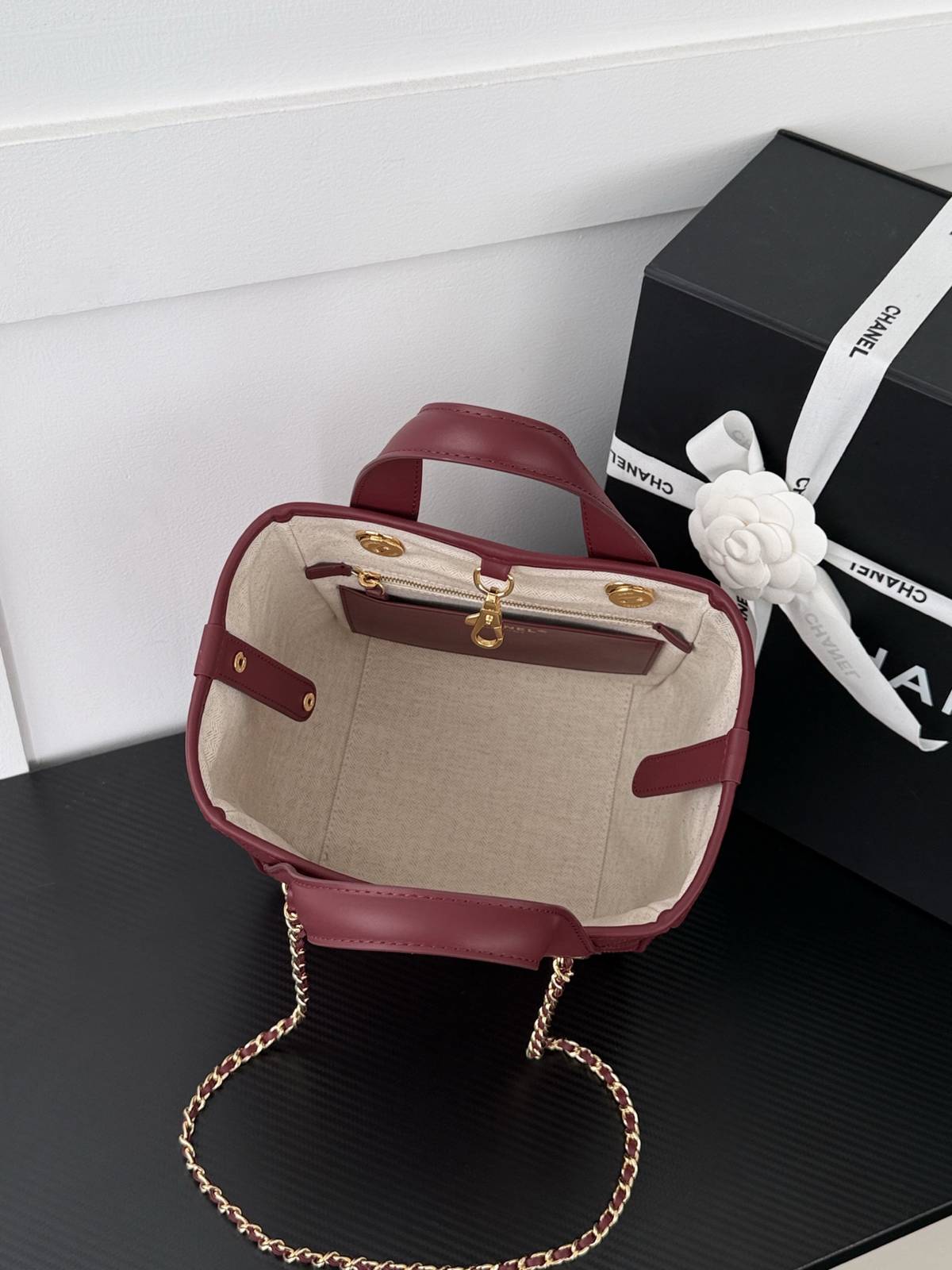 シャネル CHANEL マトラッセ トートバッグ レザー編み込みチェーン ゴールド金具 ブラック ベージュ レッド - 画像 16