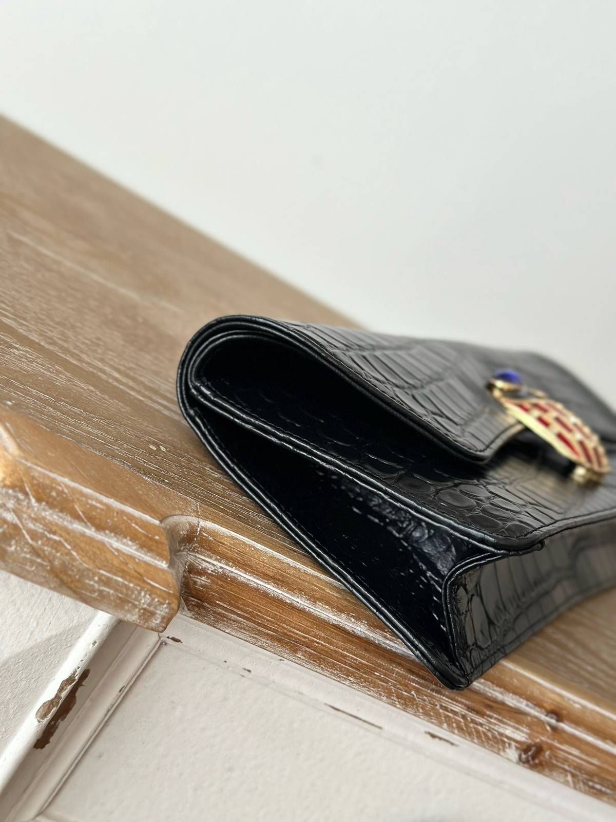 シャネル CHANEL マトラッセ キャビアスキン フラップバッグ ブラック ゴールド金具 ターンロック レディース - 画像 8
