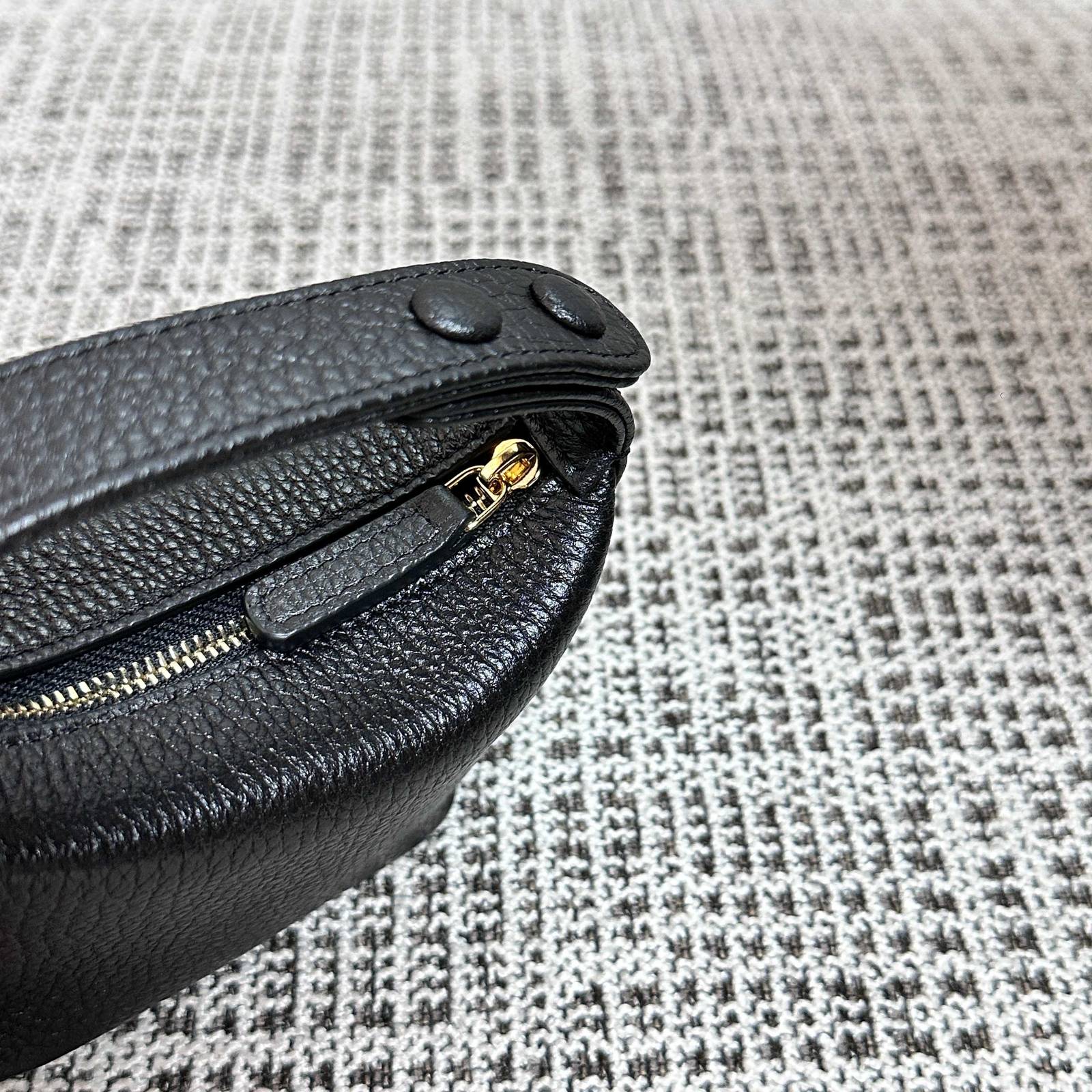 CHANEL シャネル マトラッセ チェーンショルダーバッグ ラムスキン ゴールド金具 ブラック レディース - 画像 11