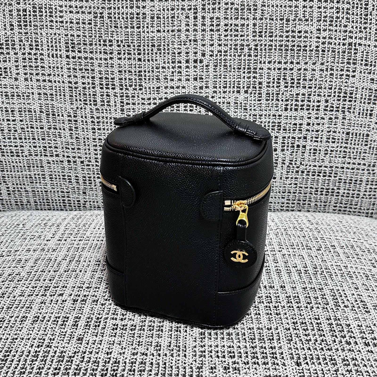 シャネル CHANEL マトラッセ バニティバッグ ブラック ゴールド金具 レディース - 画像 8
