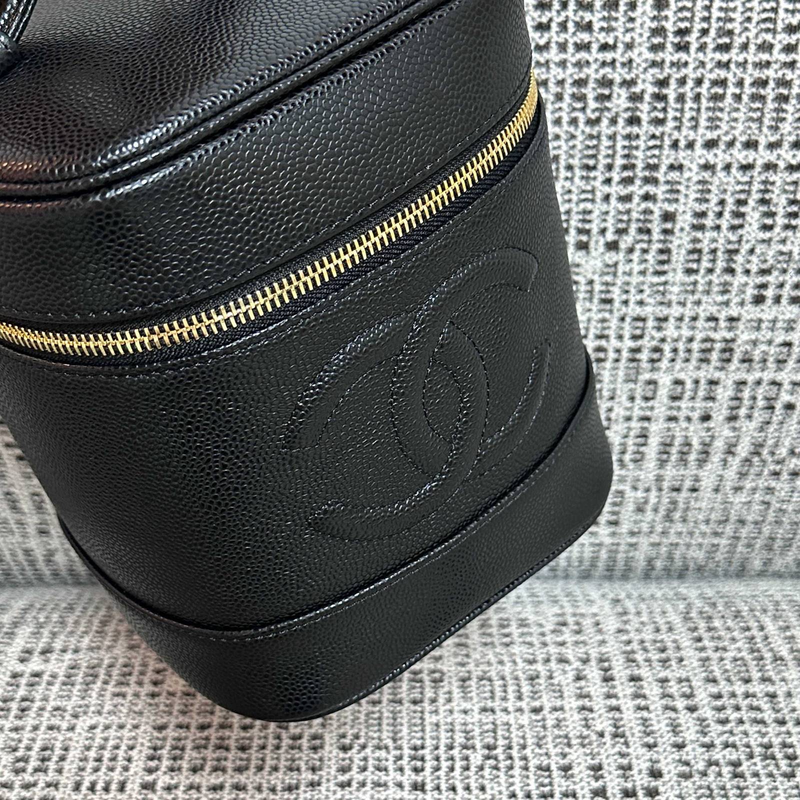 シャネル CHANEL マトラッセ バニティバッグ ブラック ゴールド金具 レディース - 画像 13