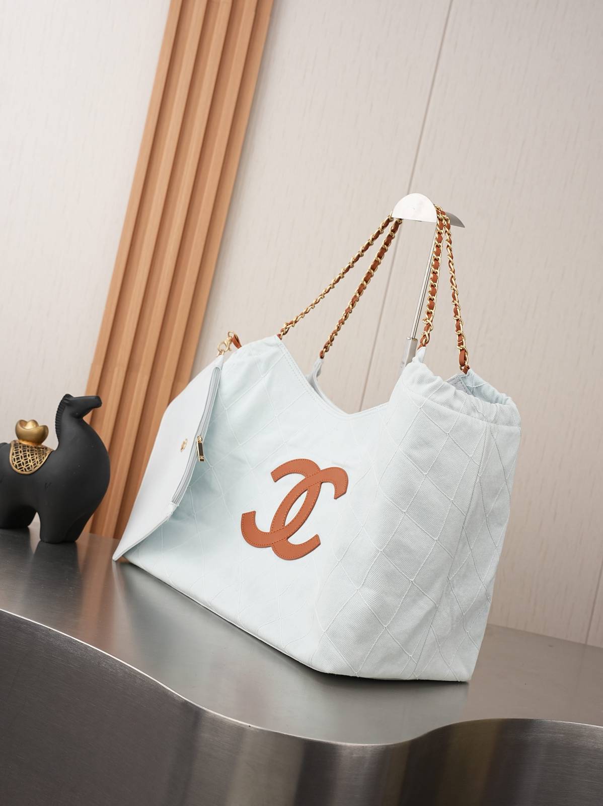 シャネル CHANEL 6131 ココマーク マトラッセ チェーンショルダーバッグ ホワイト ゴールド金具 ショルダーバ - 画像 9