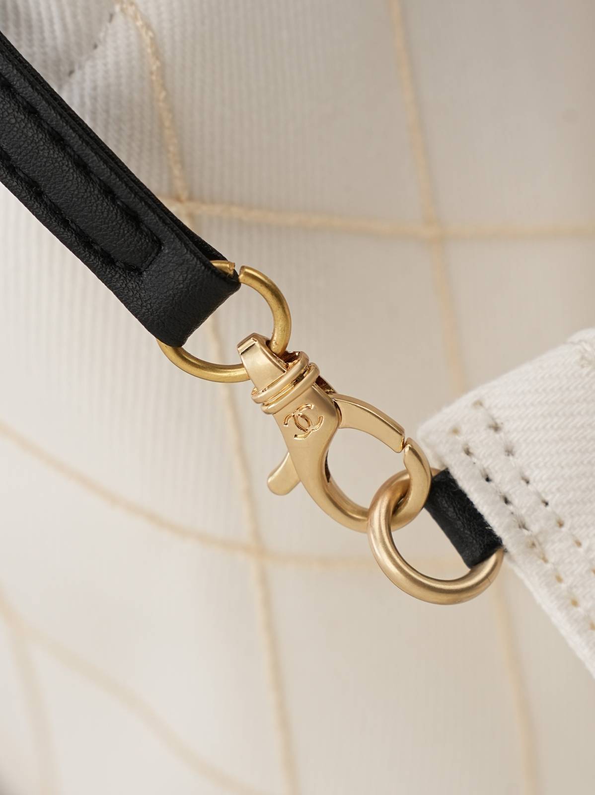 シャネル CHANEL 6131 ココマーク マトラッセ チェーンショルダーバッグ ホワイト ゴールド金具 ショルダーバ - 画像 15